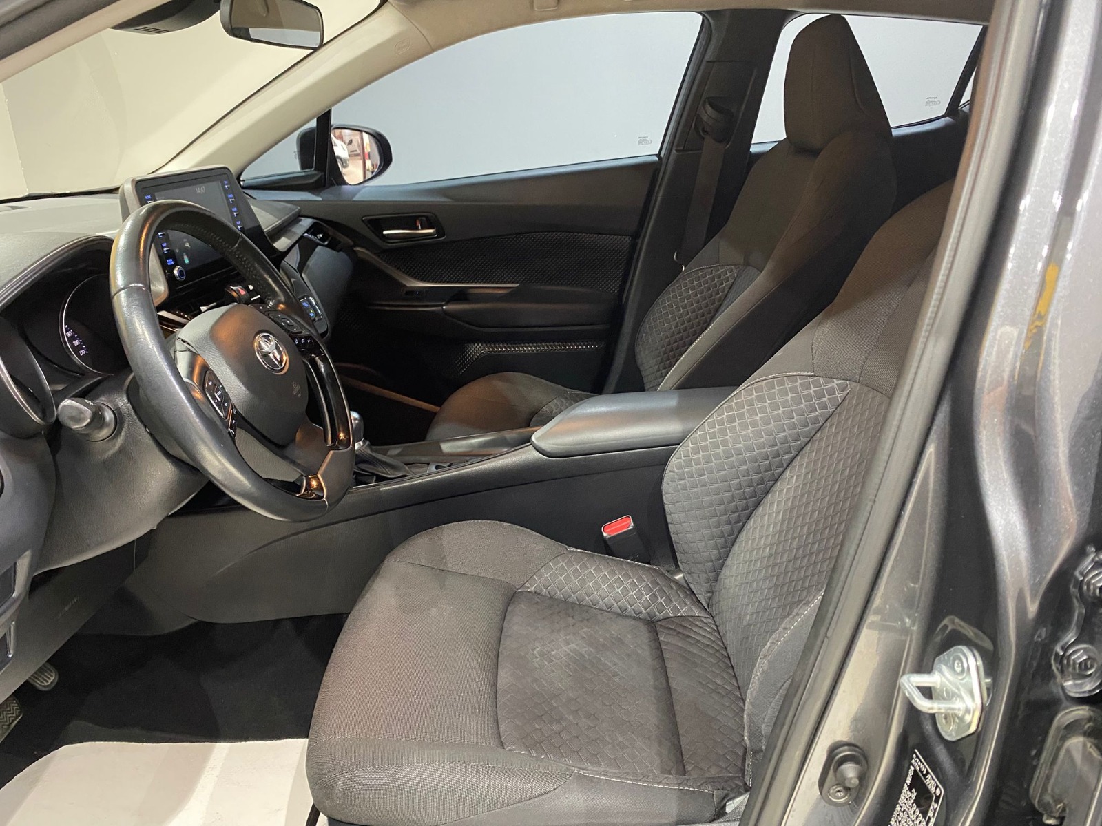 2021 Hybrid Otomatik Toyota C-HR Gri Gürel Tasarım Aksesuar Otomotiv San. Tic. Ltd. Şti.