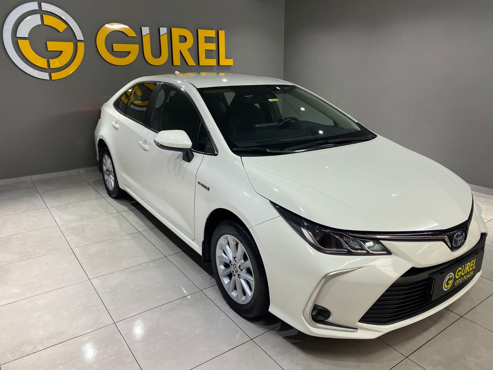 2021 Hybrid Otomatik Toyota Corolla Beyaz Gürel Tasarım Aksesuar Otomotiv San. Tic. Ltd. Şti.