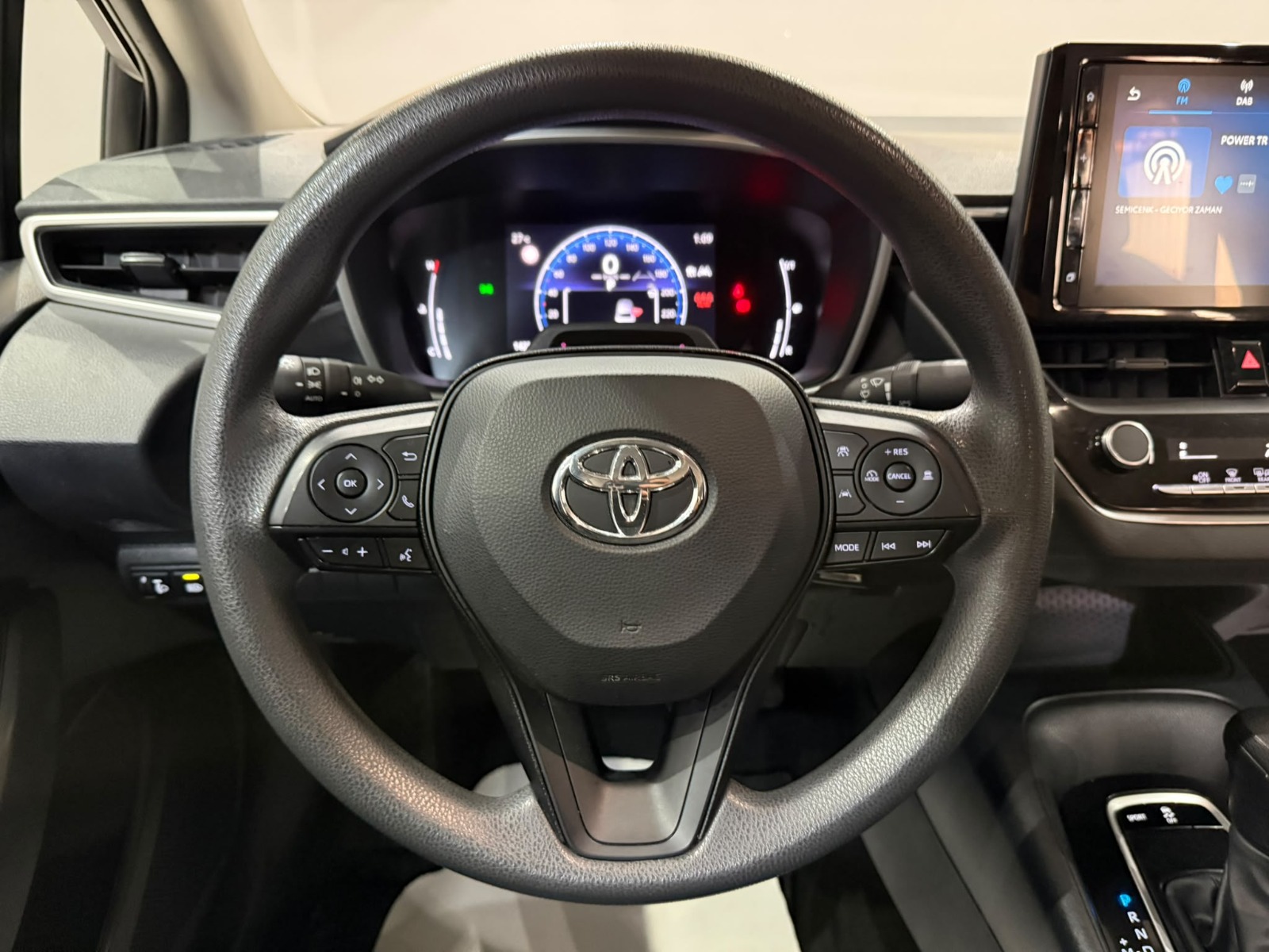 2026 Benzin Otomatik Toyota Corolla Beyaz Gürel Tasarım Aksesuar Otomotiv San. Tic. Ltd. Şti.