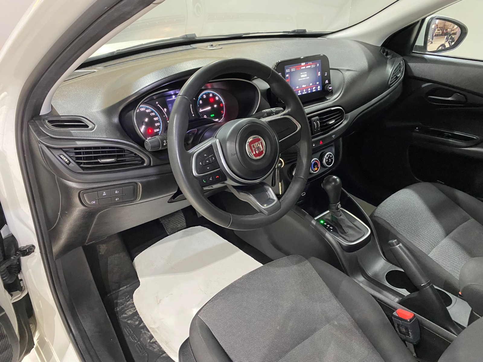 2022 Hybrid Otomatik Fiat Egea Beyaz Gürel Tasarım Aksesuar Otomotiv San. Tic. Ltd. Şti.