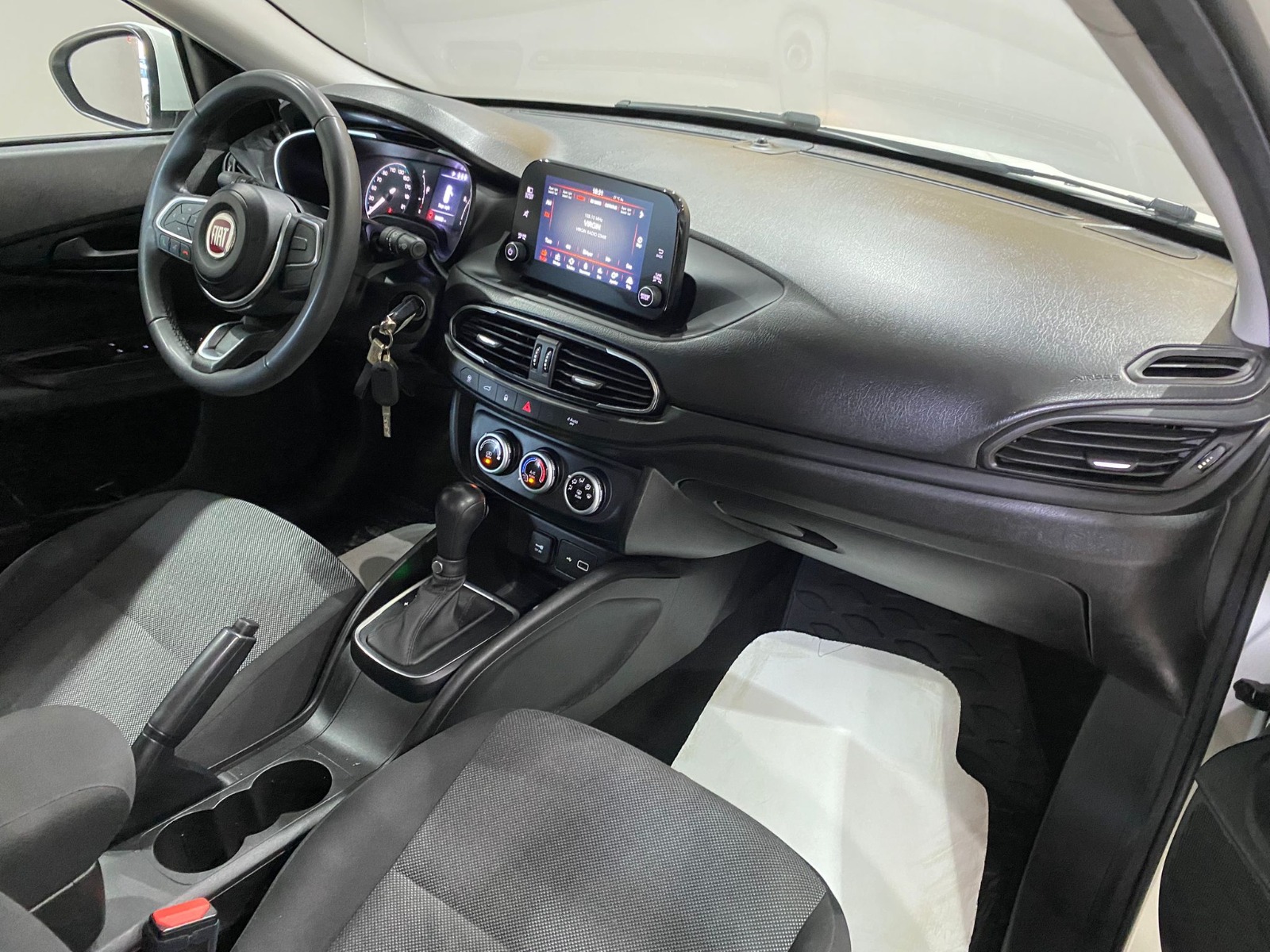 2022 Hybrid Otomatik Fiat Egea Beyaz Gürel Tasarım Aksesuar Otomotiv San. Tic. Ltd. Şti.