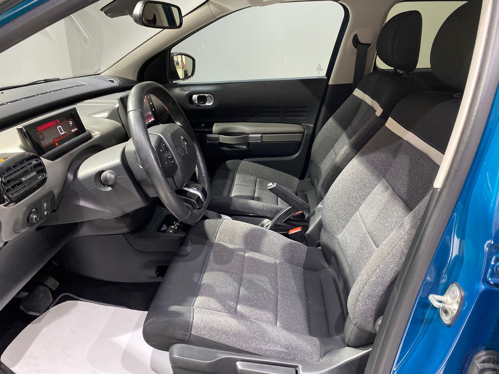 2018 Benzin Otomatik Citroen C4 Mavi Gürel Tasarım Aksesuar Otomotiv San. Tic. Ltd. Şti.