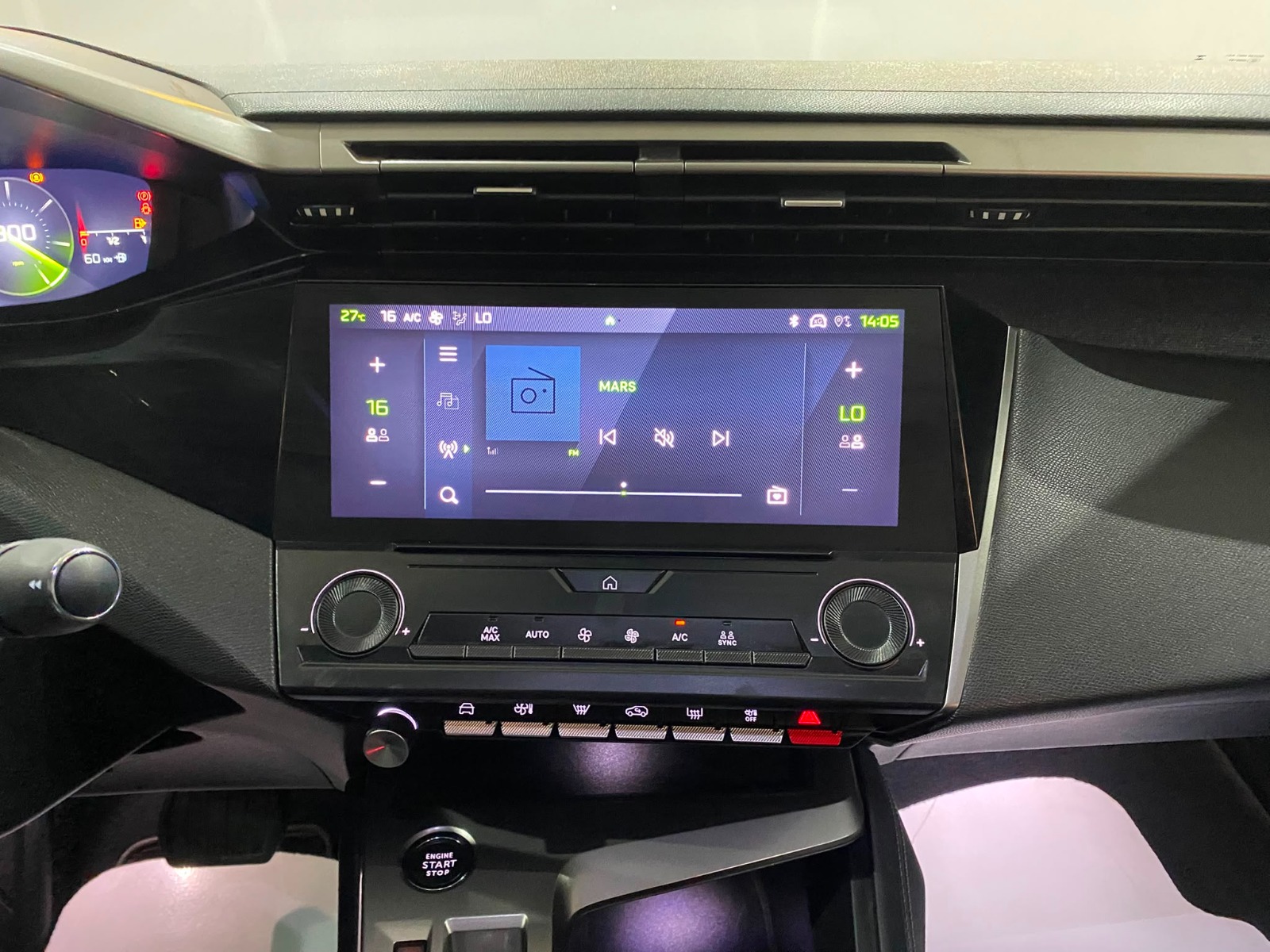 2024 Benzin Otomatik Peugeot 408 Beyaz Gürel Tasarım Aksesuar Otomotiv San. Tic. Ltd. Şti.