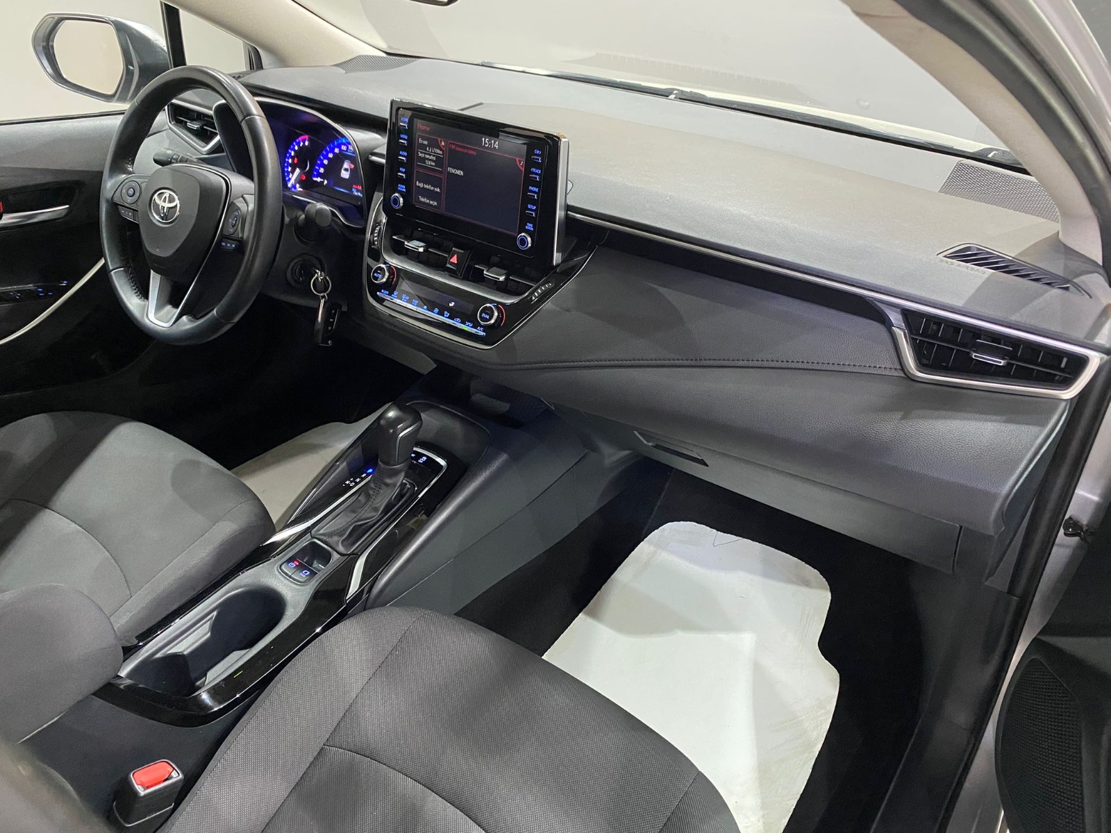 2022 Benzin Otomatik Toyota Corolla Gri Gürel Tasarım Aksesuar Otomotiv San. Tic. Ltd. Şti.