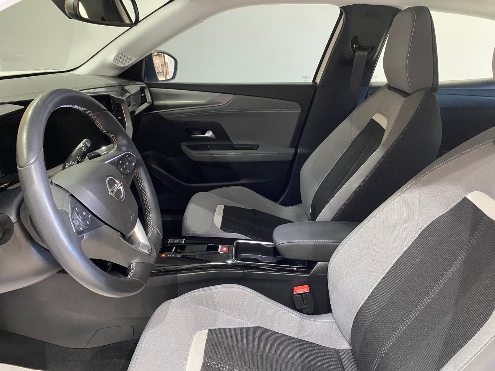 2024 Benzin Otomatik Opel Mokka Beyaz Gürel Tasarım Aksesuar Otomotiv San. Tic. Ltd. Şti.