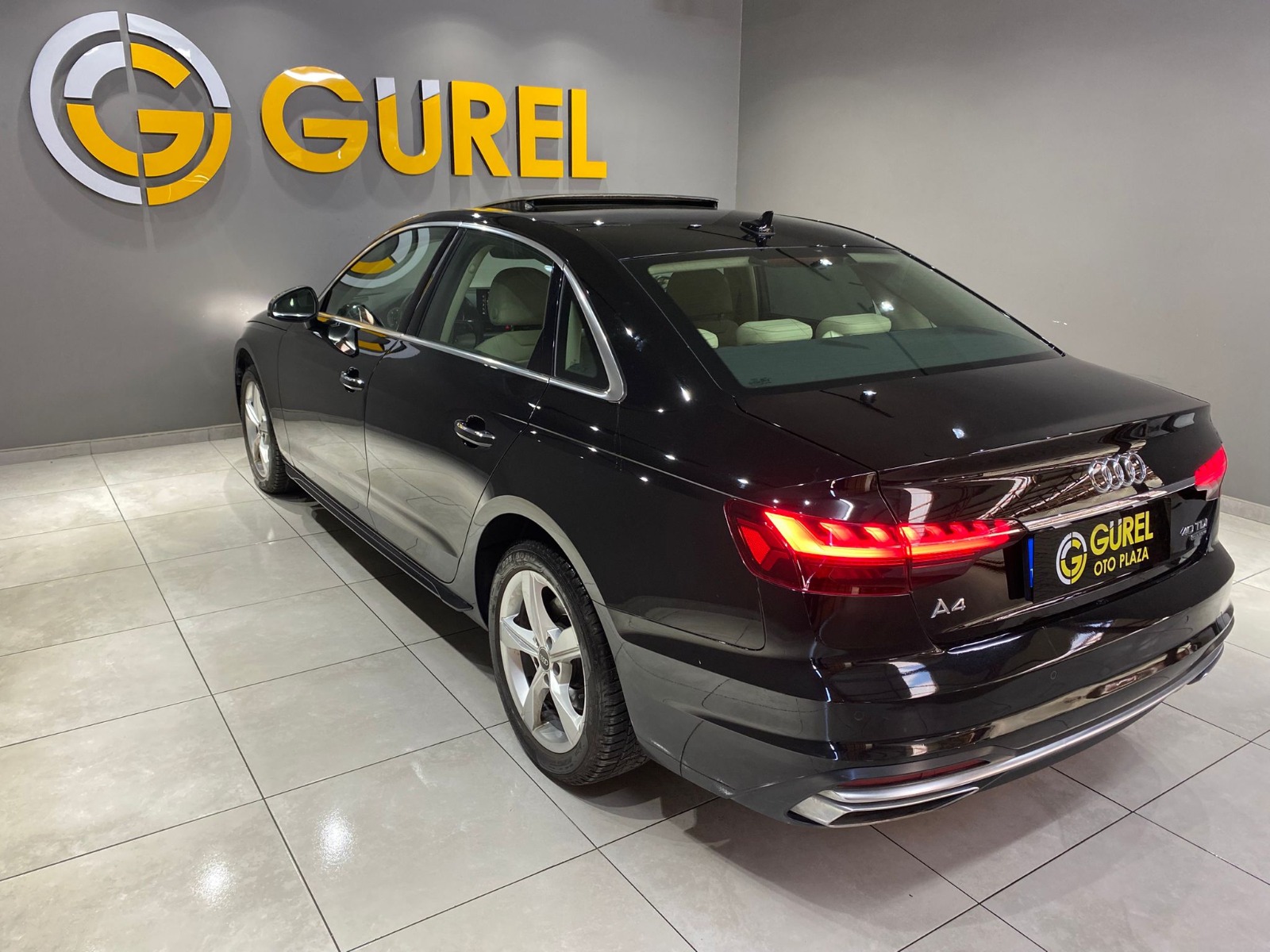 2024 Dizel Otomatik Audi A4 Siyah Gürel Tasarım Aksesuar Otomotiv San. Tic. Ltd. Şti.