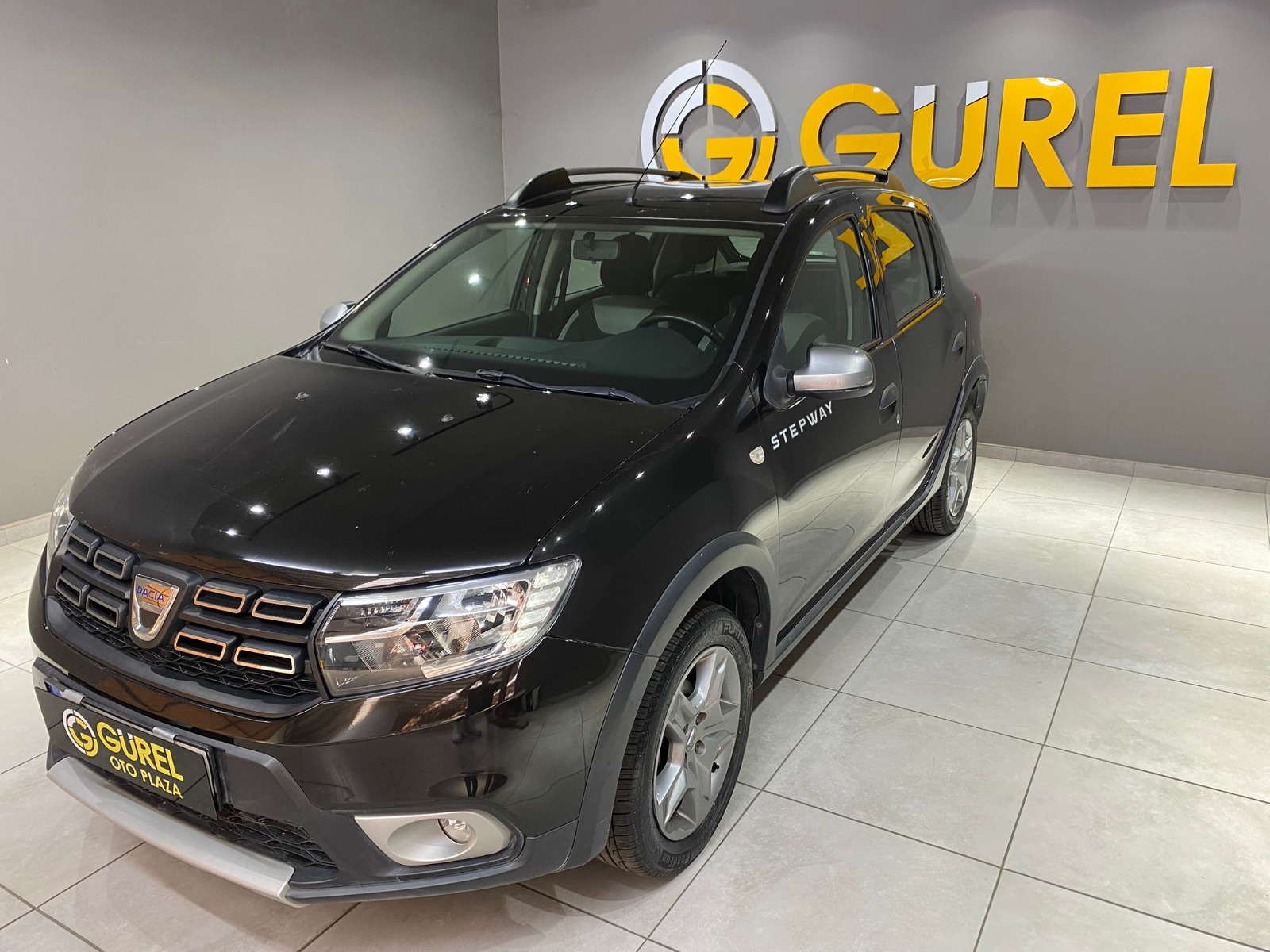 2019 Benzin Manuel Dacia Sandero Siyah Gürel Tasarım Aksesuar Otomotiv San. Tic. Ltd. Şti.