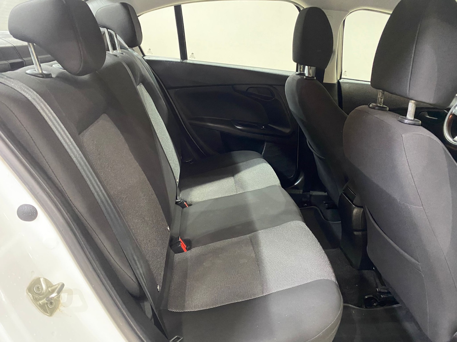 2023 Dizel Manuel Fiat Egea Beyaz Gürel Tasarım Aksesuar Otomotiv San. Tic. Ltd. Şti.