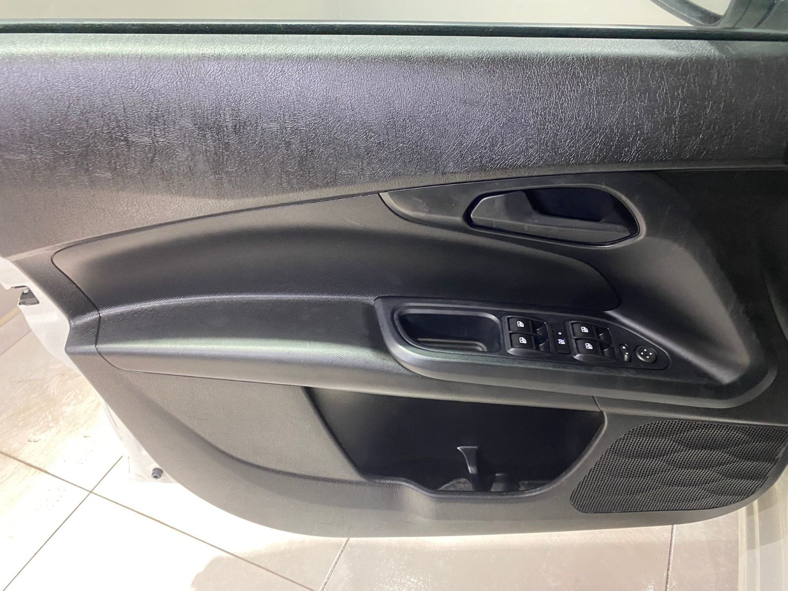 2023 Dizel Manuel Fiat Egea Beyaz Gürel Tasarım Aksesuar Otomotiv San. Tic. Ltd. Şti.