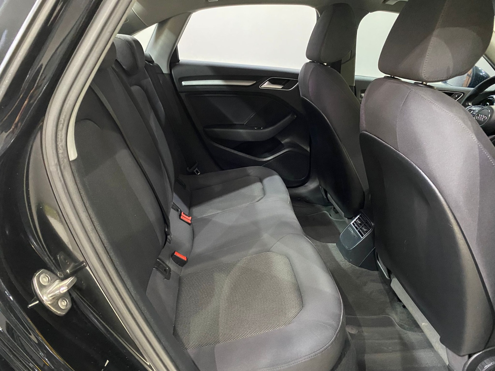 2020 Benzin Otomatik Audi A3 Siyah Gürel Tasarım Aksesuar Otomotiv San. Tic. Ltd. Şti.