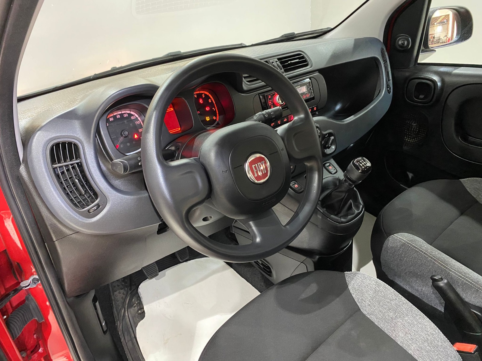 2021 MHEV Manuel Fiat Panda Kırmızı Gürel Tasarım Aksesuar Otomotiv San. Tic. Ltd. Şti.