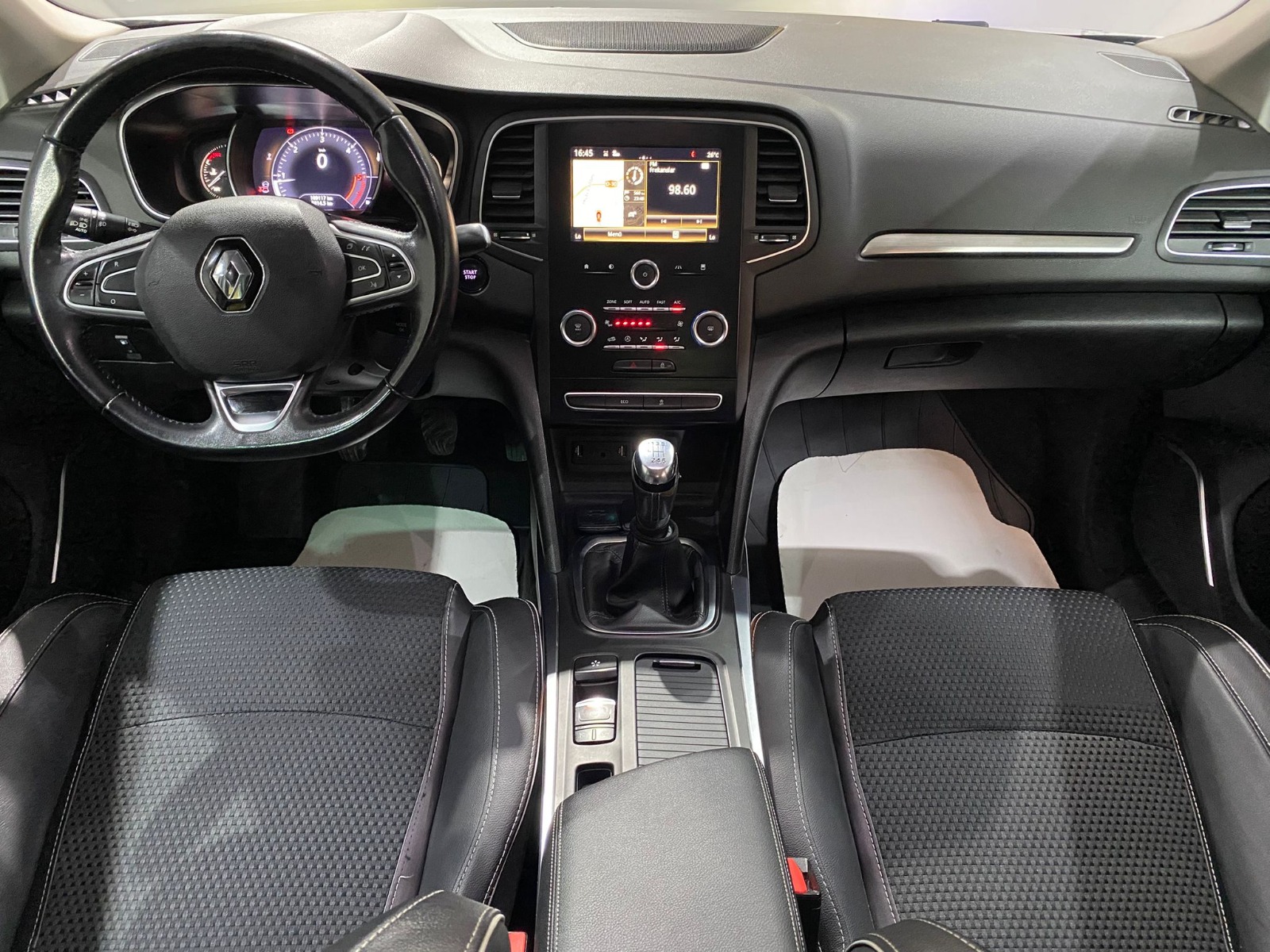 2016 Dizel Manuel Renault Megane Gümüş Gri Gürel Tasarım Aksesuar Otomotiv San. Tic. Ltd. Şti.