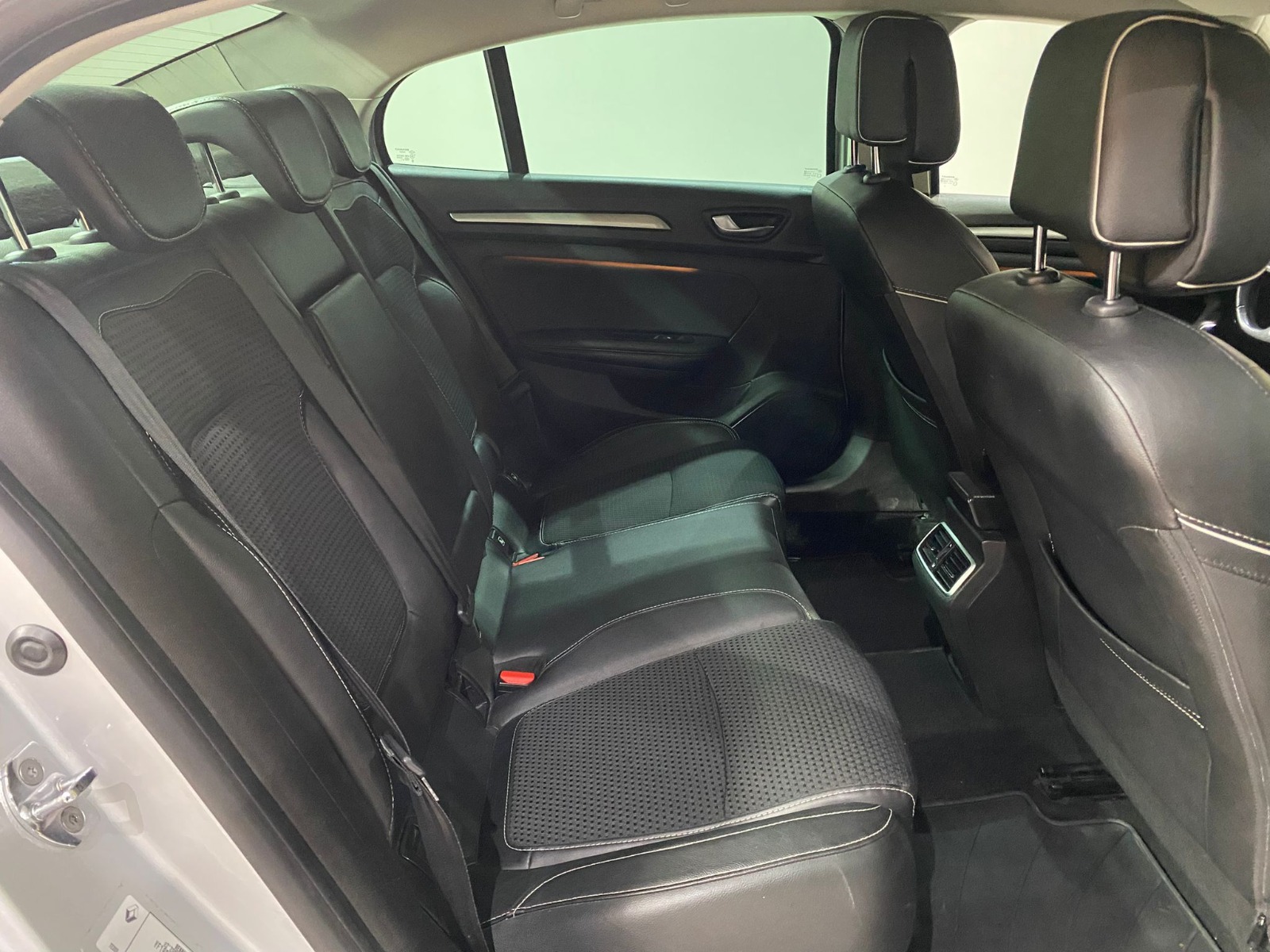 2016 Dizel Manuel Renault Megane Gümüş Gri Gürel Tasarım Aksesuar Otomotiv San. Tic. Ltd. Şti.