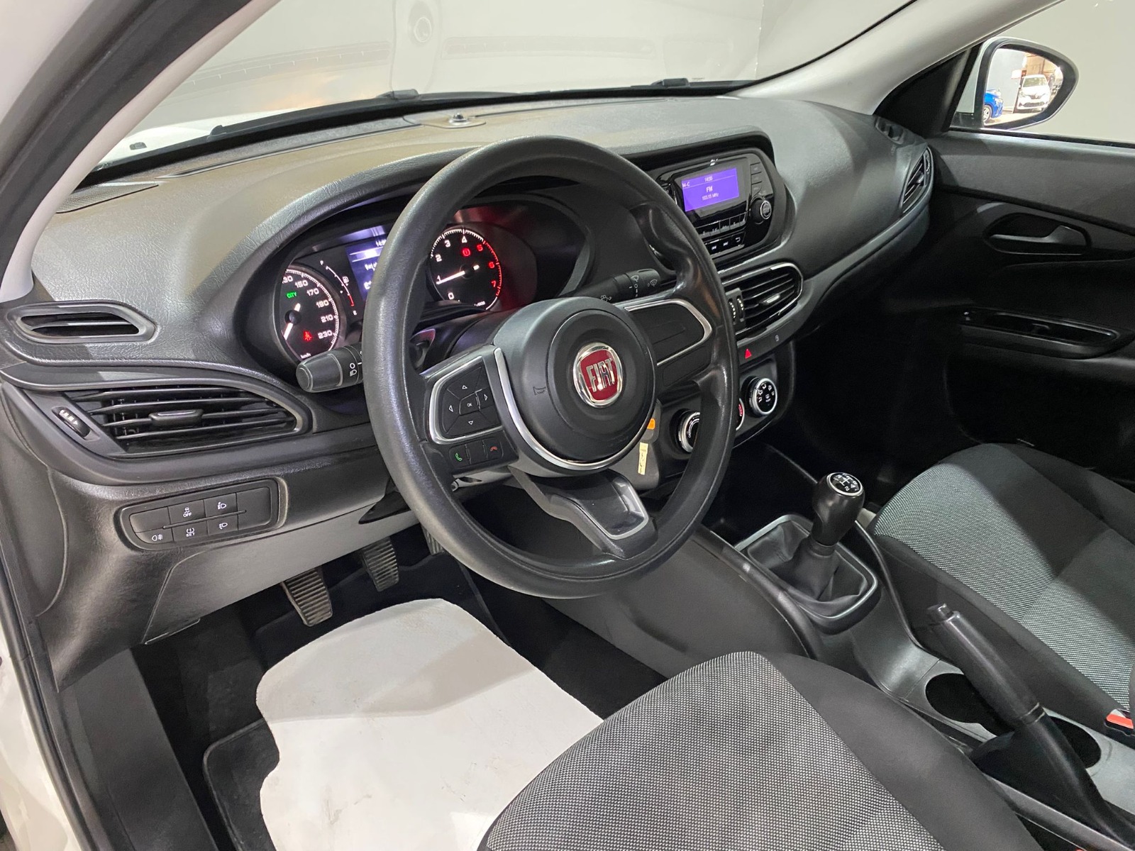 2022 Dizel Manuel Fiat Egea Beyaz Gürel Tasarım Aksesuar Otomotiv San. Tic. Ltd. Şti.