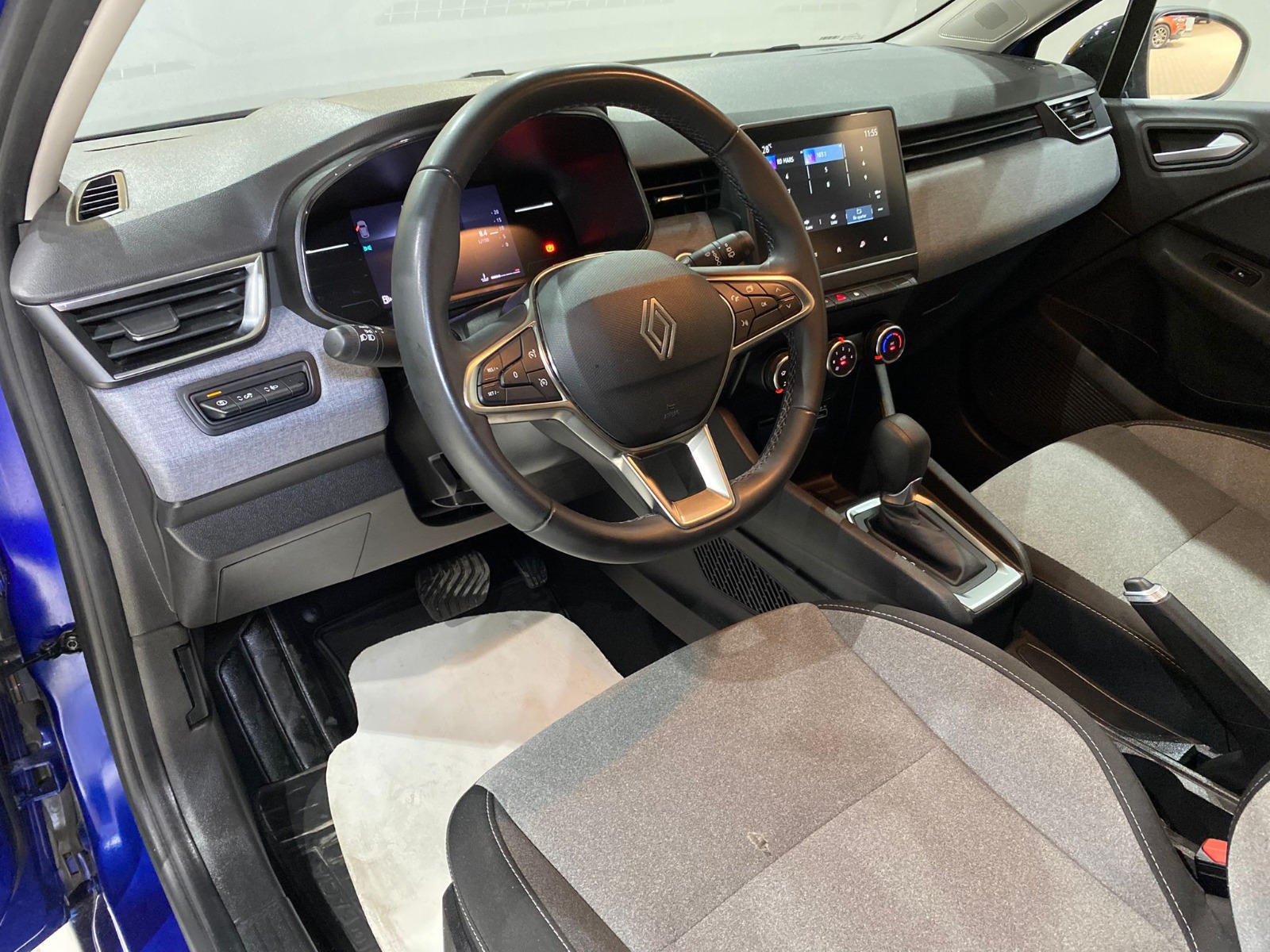 2024 Benzin Otomatik Renault Clio Mavi Gürel Tasarım Aksesuar Otomotiv San. Tic. Ltd. Şti.