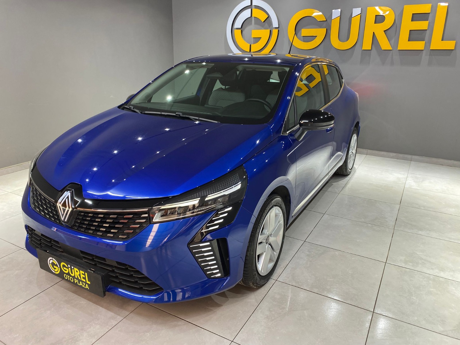 2024 Benzin Otomatik Renault Clio Mavi Gürel Tasarım Aksesuar Otomotiv San. Tic. Ltd. Şti.