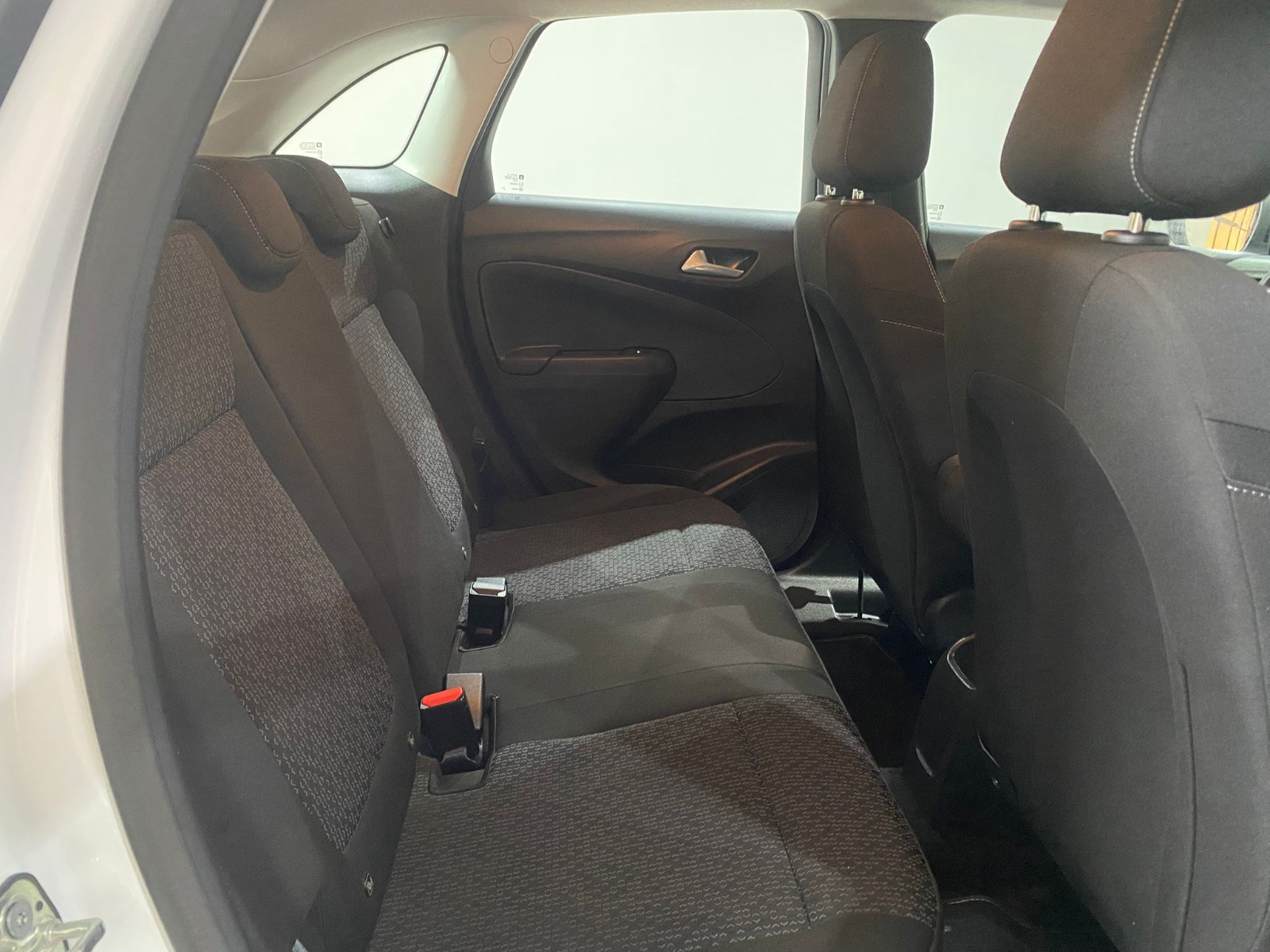 2024 Benzin Otomatik Opel Crossland Beyaz Gürel Tasarım Aksesuar Otomotiv San. Tic. Ltd. Şti.