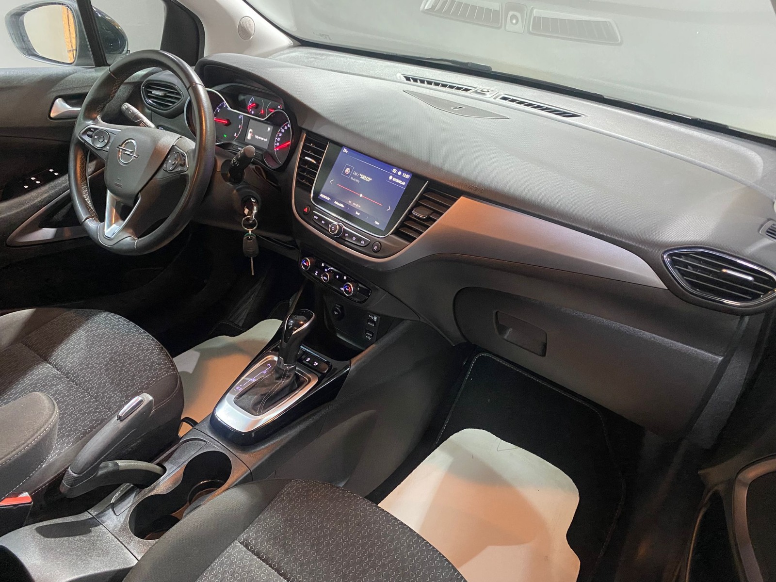 2024 Benzin Otomatik Opel Crossland Beyaz Gürel Tasarım Aksesuar Otomotiv San. Tic. Ltd. Şti.