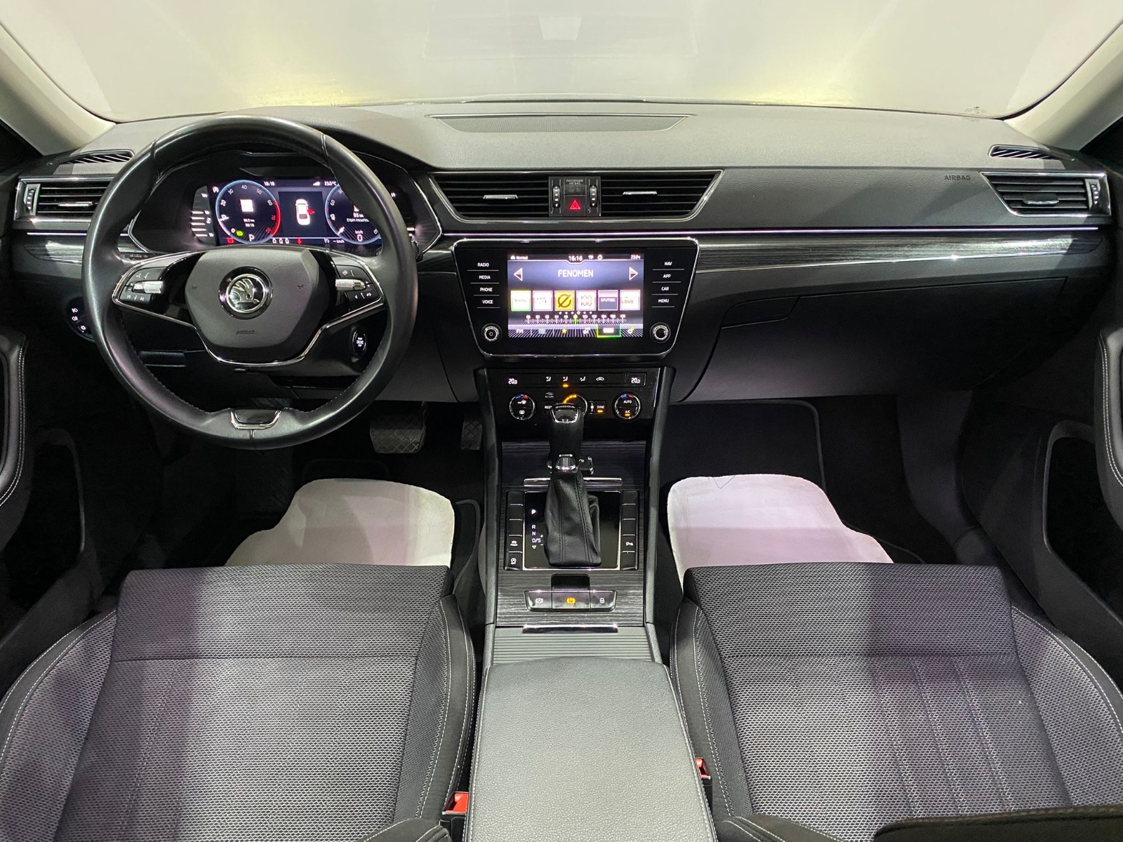 2023 Benzin Otomatik Skoda Superb Gri Gürel Tasarım Aksesuar Otomotiv San. Tic. Ltd. Şti.