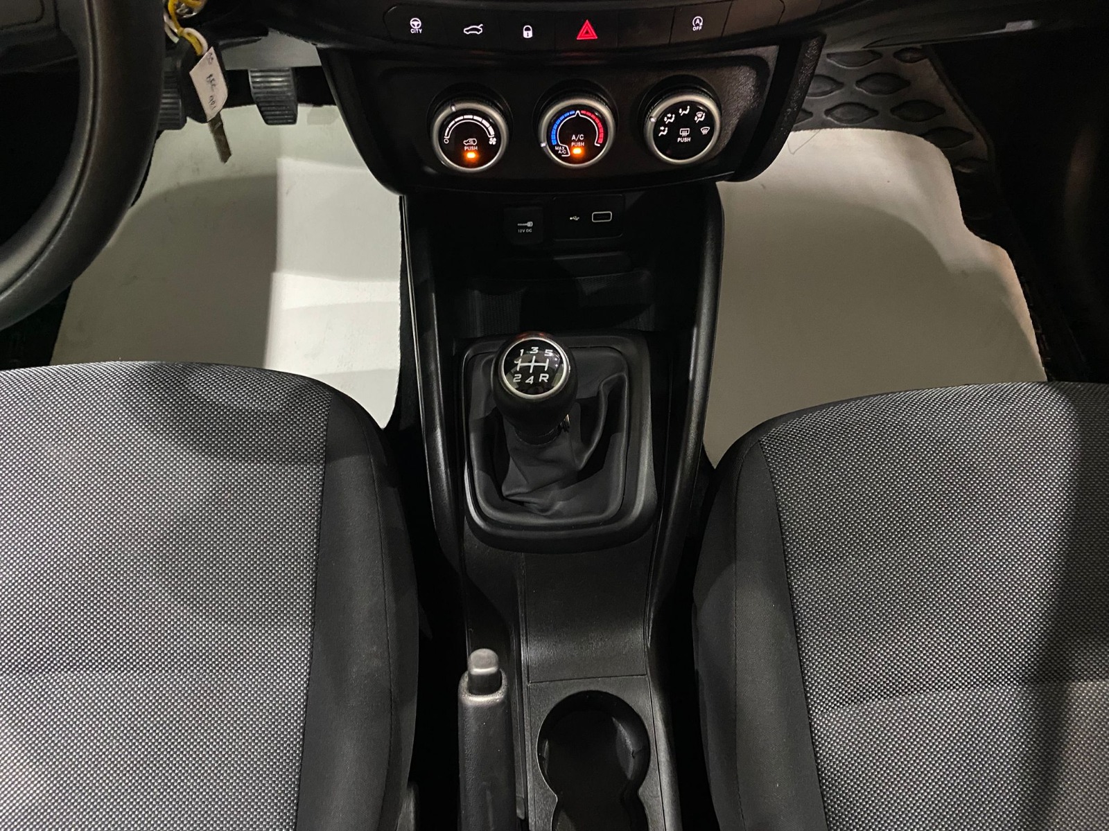 2022 Dizel Manuel Fiat Egea Beyaz Gürel Tasarım Aksesuar Otomotiv San. Tic. Ltd. Şti.
