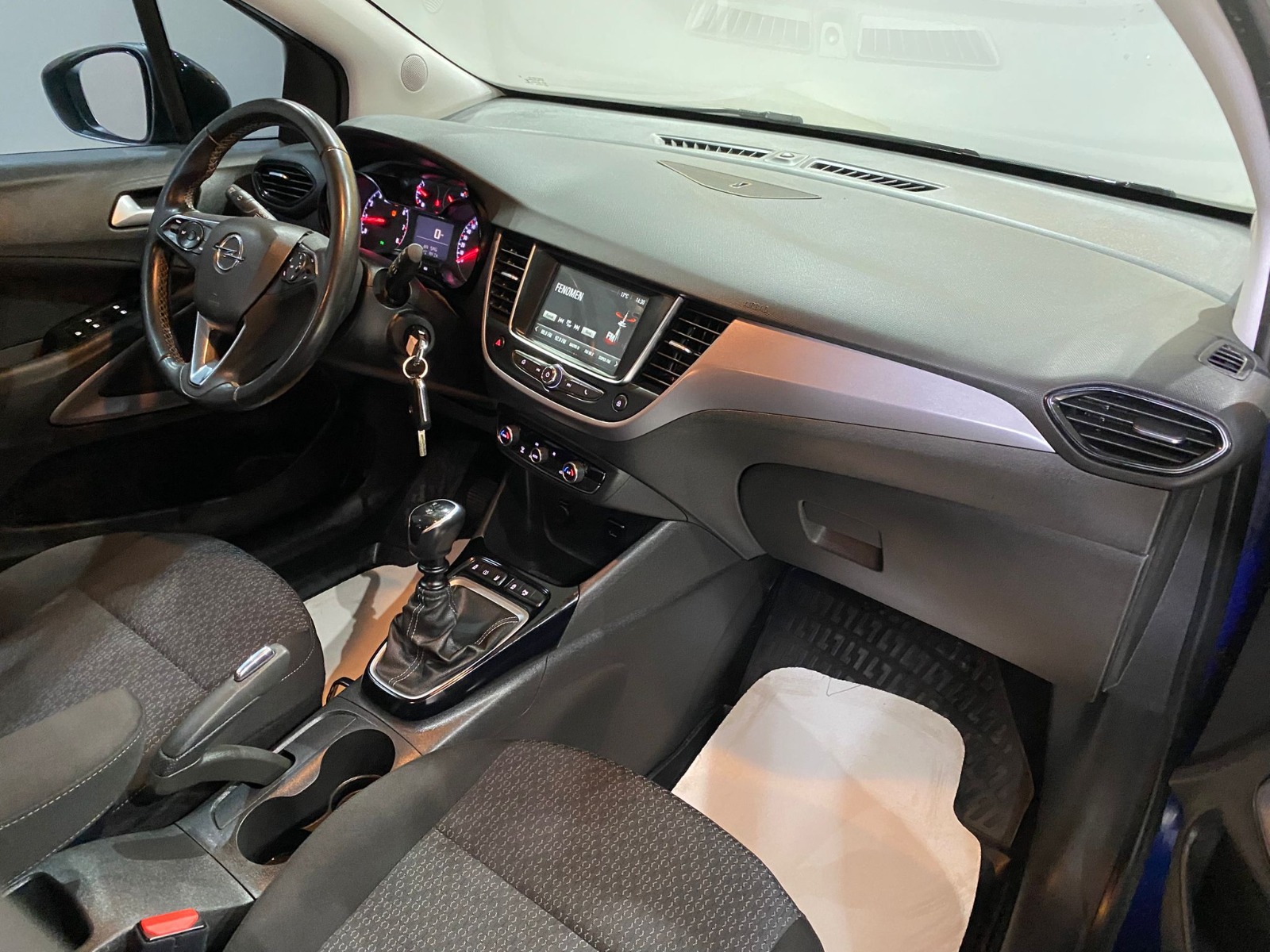2022 Benzin Manuel Opel Crossland Mavi Gürel Tasarım Aksesuar Otomotiv San. Tic. Ltd. Şti.