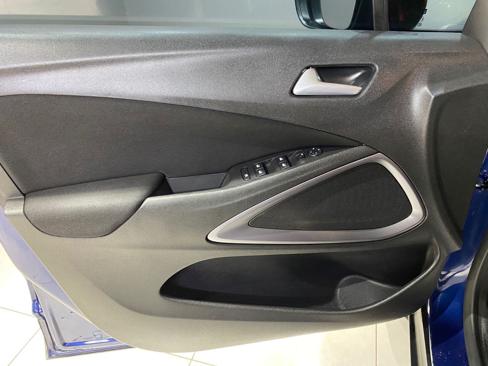 2022 Benzin Manuel Opel Crossland Mavi Gürel Tasarım Aksesuar Otomotiv San. Tic. Ltd. Şti.
