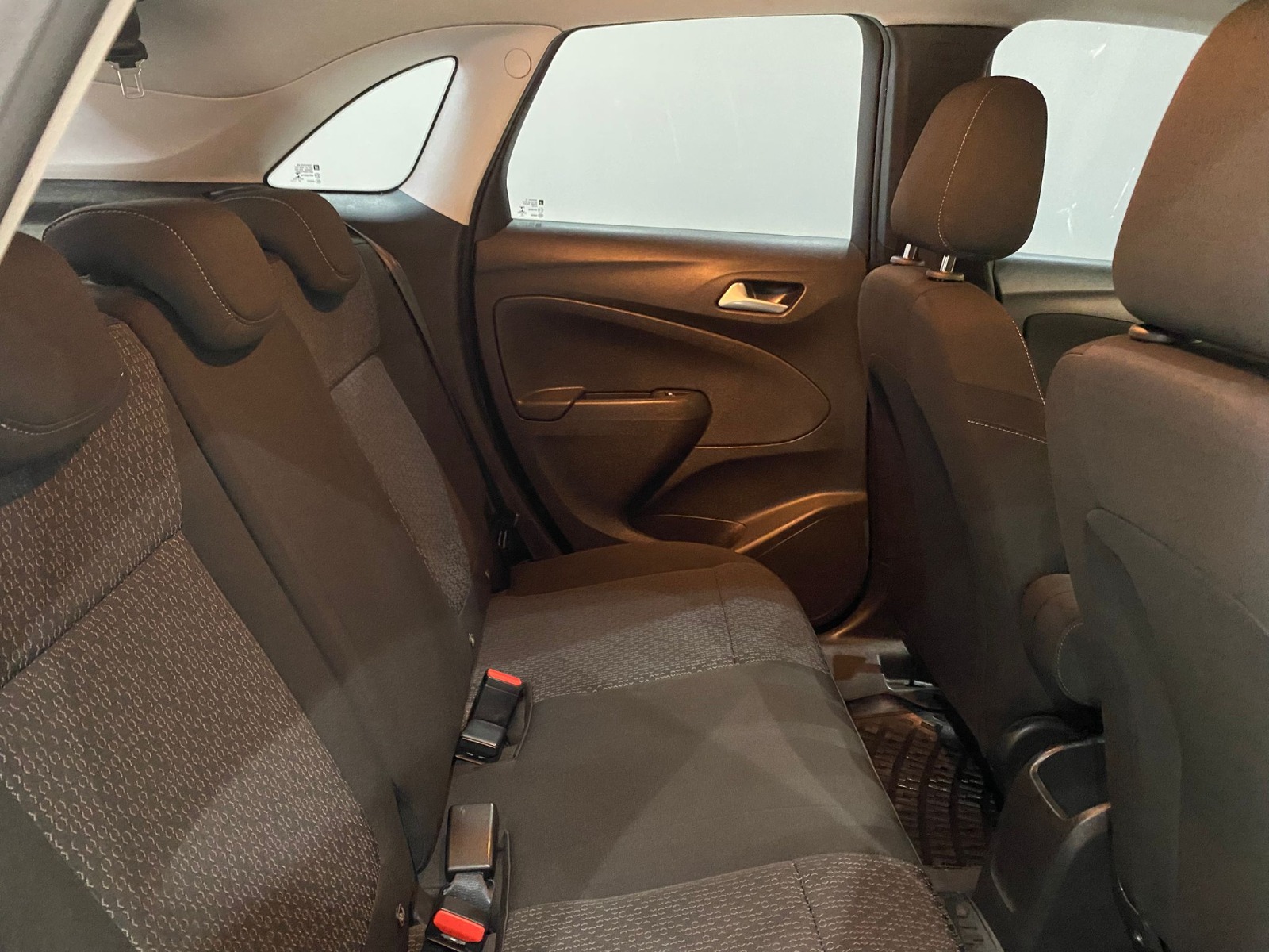 2022 Benzin Manuel Opel Crossland Mavi Gürel Tasarım Aksesuar Otomotiv San. Tic. Ltd. Şti.