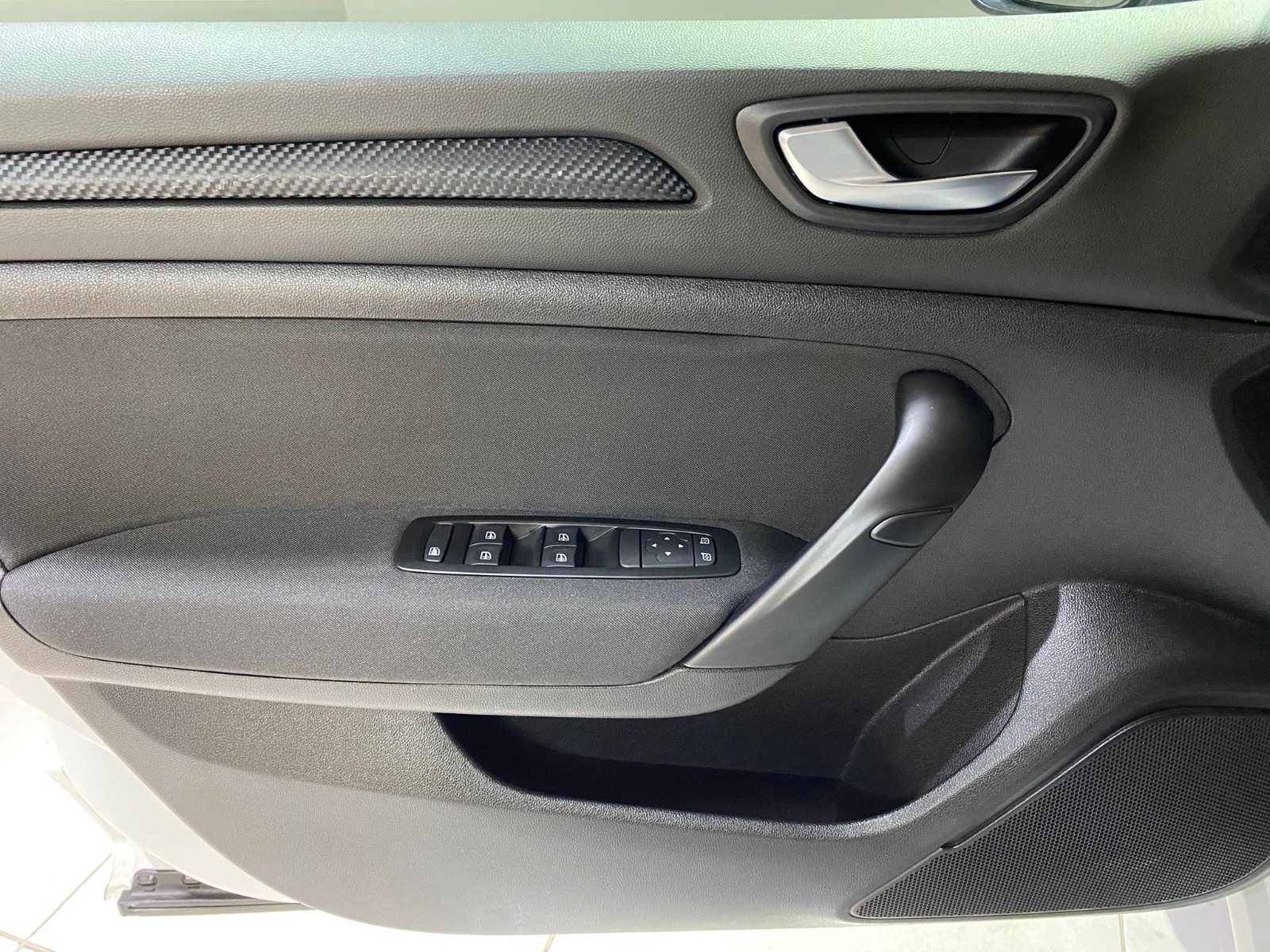 2021 Benzin Otomatik Renault Megane Beyaz Gürel Tasarım Aksesuar Otomotiv San. Tic. Ltd. Şti.