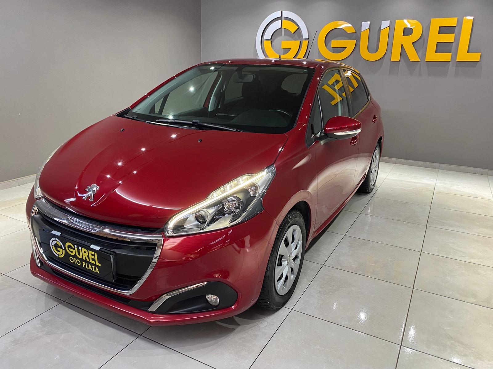 2017 Dizel Otomatik Peugeot 208 Kırmızı Gürel Tasarım Aksesuar Otomotiv San. Tic. Ltd. Şti.