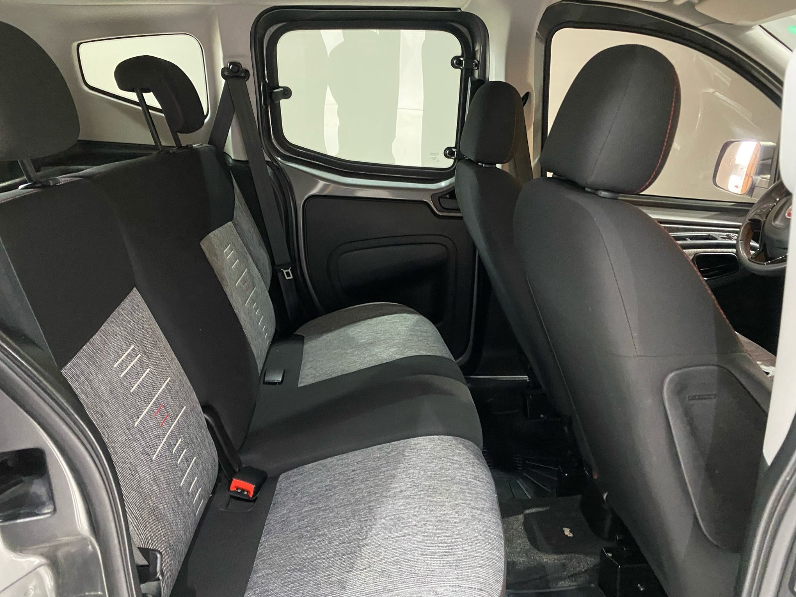 2021 Benzin Manuel Fiat Fiorino Gri Gürel Tasarım Aksesuar Otomotiv San. Tic. Ltd. Şti.