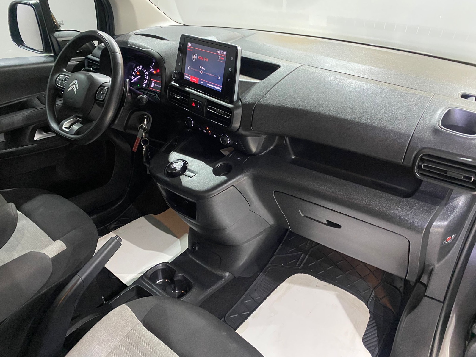 2023 Dizel Otomatik Citroen Berlingo Gri Gürel Tasarım Aksesuar Otomotiv San. Tic. Ltd. Şti.