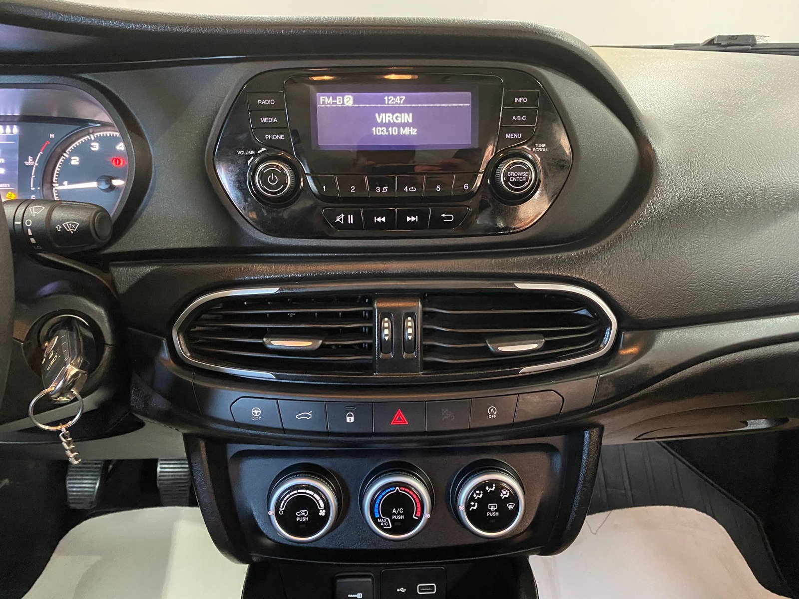 2022 Dizel Manuel Fiat Egea Beyaz Gürel Tasarım Aksesuar Otomotiv San. Tic. Ltd. Şti.