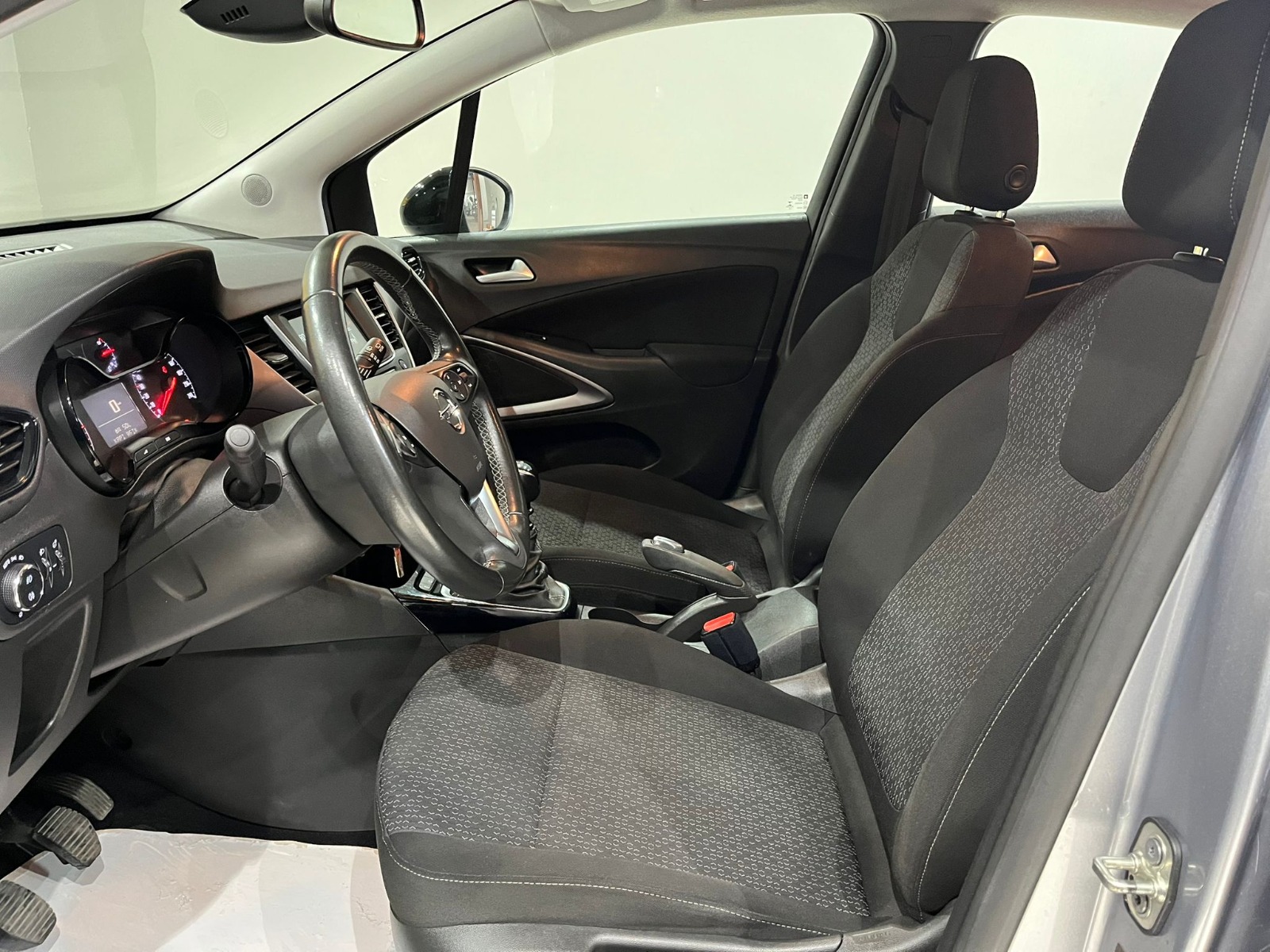 2022 Benzin Manuel Opel Crossland Gri Gürel Tasarım Aksesuar Otomotiv San. Tic. Ltd. Şti.