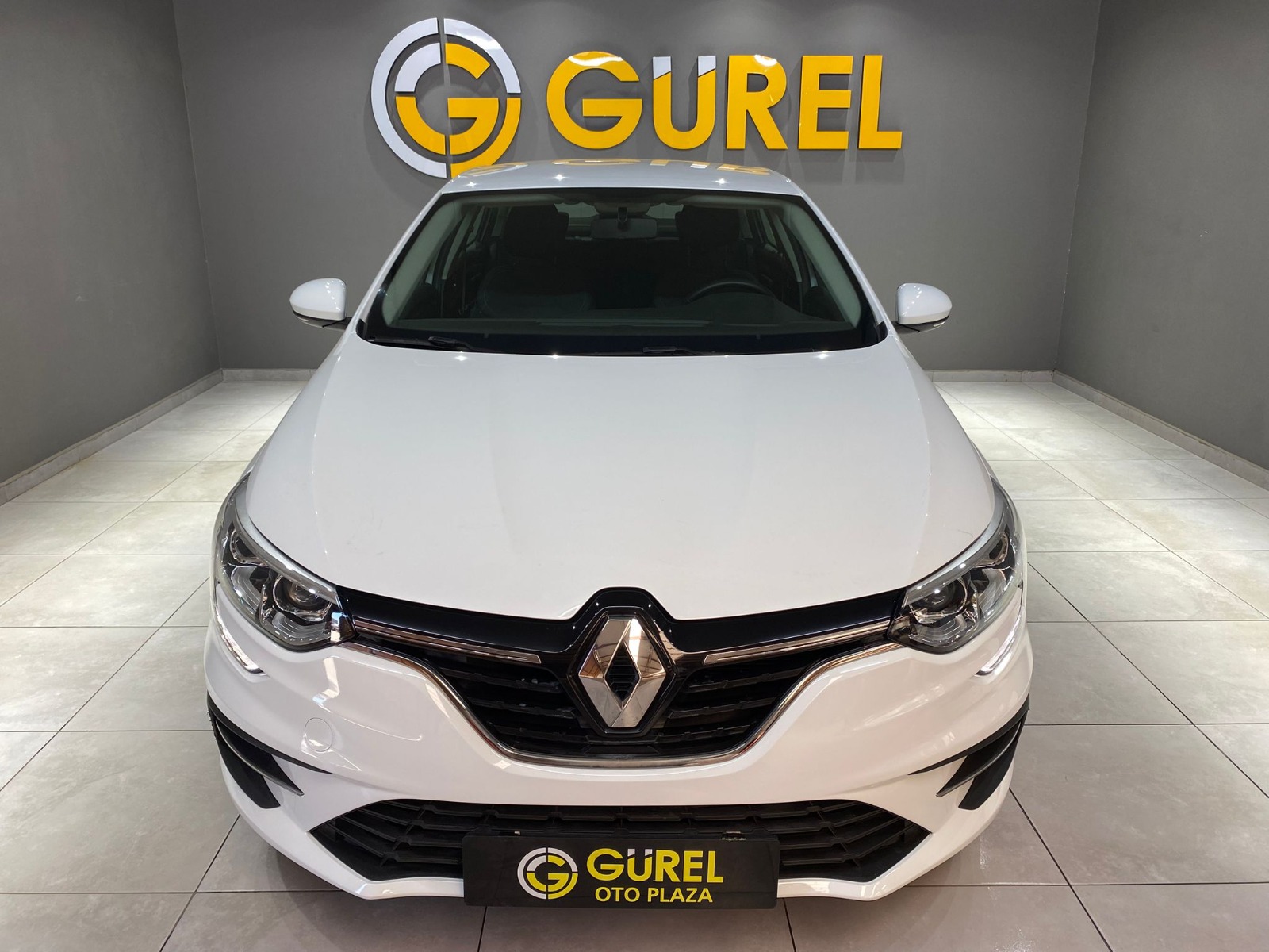 2022 Benzin Otomatik Renault Megane Beyaz Gürel Tasarım Aksesuar Otomotiv San. Tic. Ltd. Şti.
