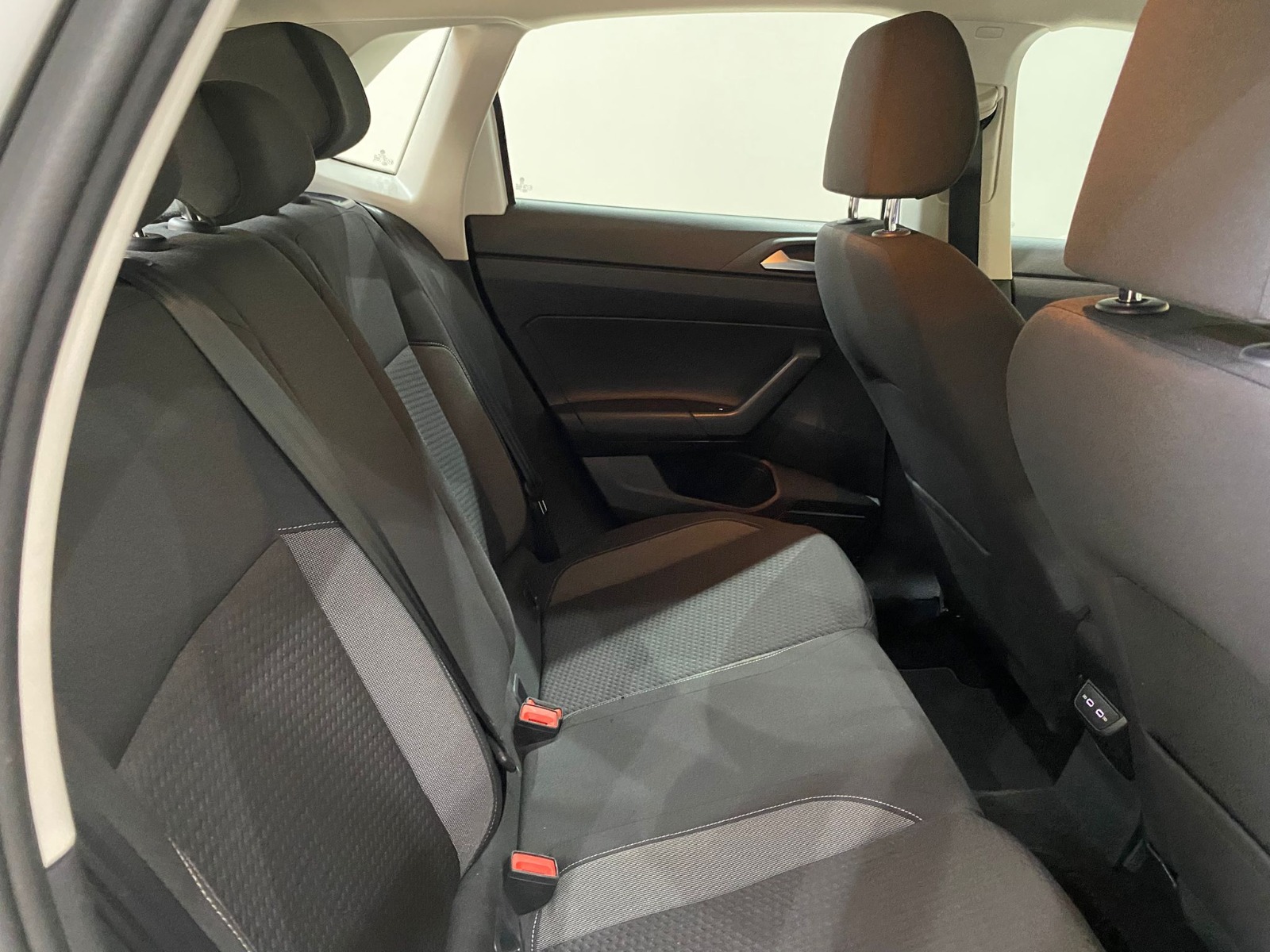 2023 Benzin Otomatik Volkswagen Polo Beyaz Gürel Tasarım Aksesuar Otomotiv San. Tic. Ltd. Şti.