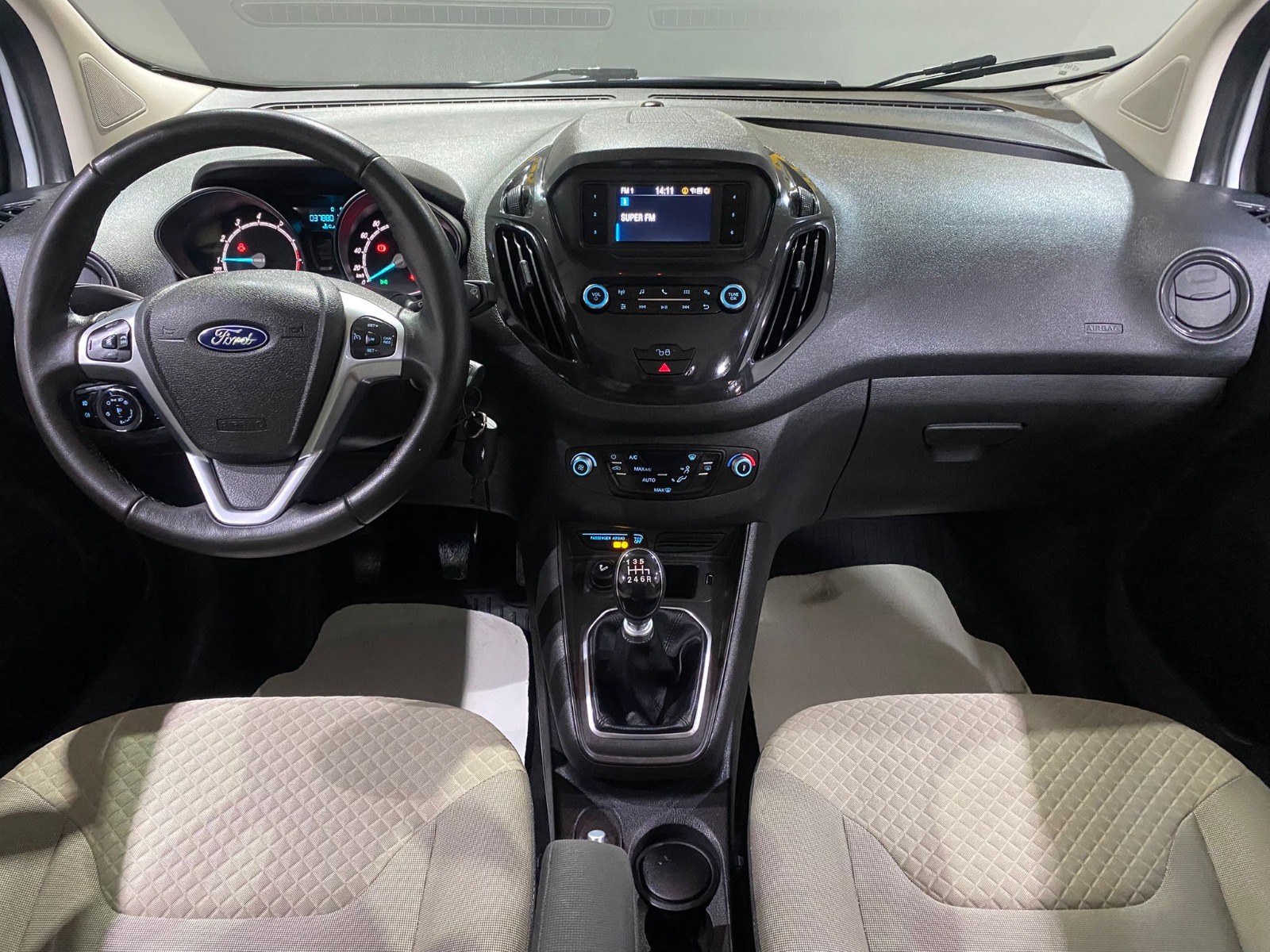 2023 Benzin Manuel Ford Tourneo Courier Beyaz Gürel Tasarım Aksesuar Otomotiv San. Tic. Ltd. Şti.