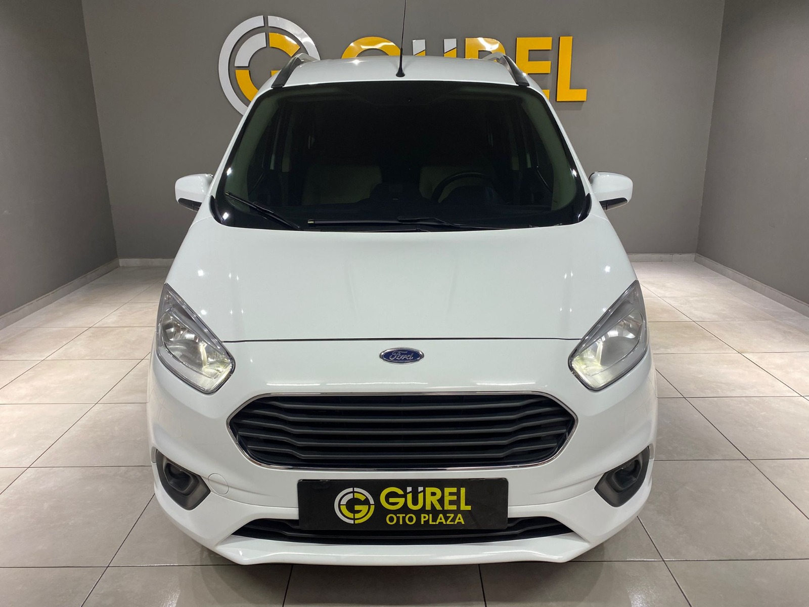 2023 Benzin Manuel Ford Tourneo Courier Beyaz Gürel Tasarım Aksesuar Otomotiv San. Tic. Ltd. Şti.