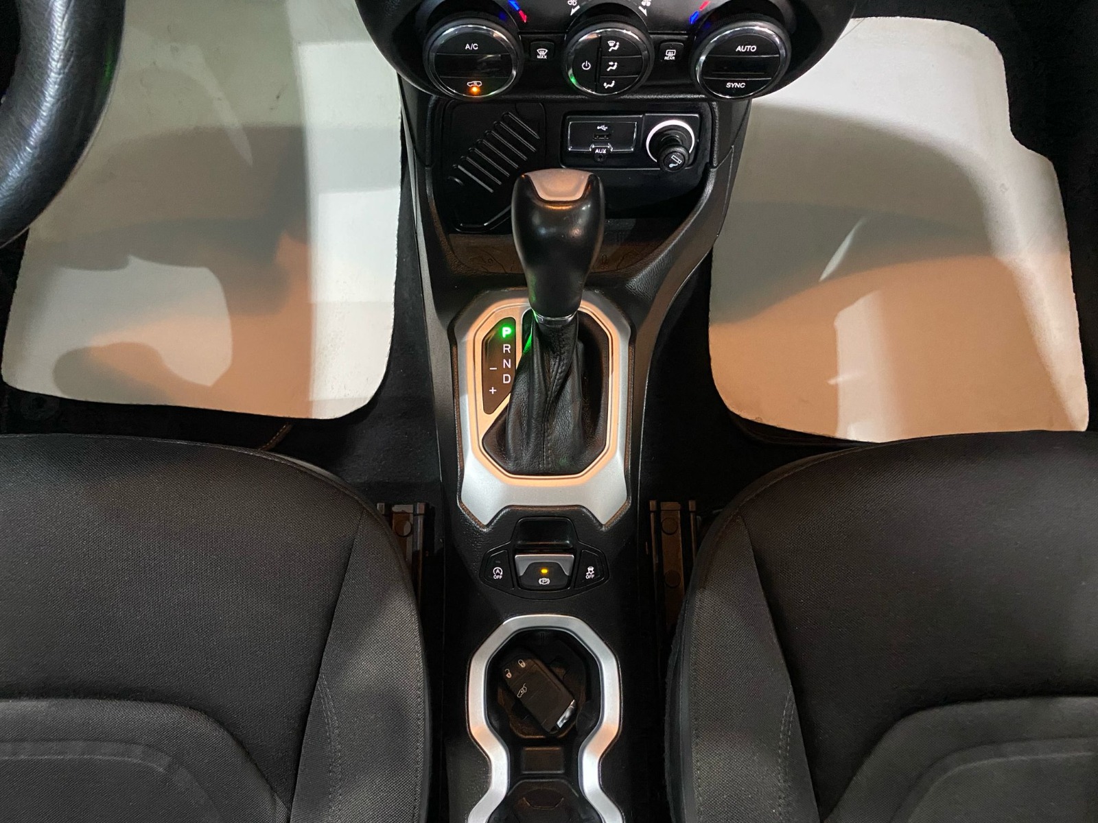 2016 Benzin Otomatik Jeep Renegade Mavi Gürel Tasarım Aksesuar Otomotiv San. Tic. Ltd. Şti.