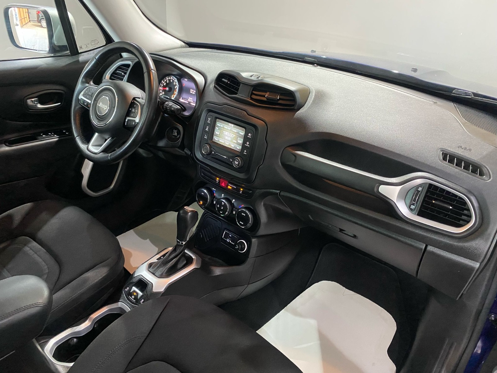 2016 Benzin Otomatik Jeep Renegade Mavi Gürel Tasarım Aksesuar Otomotiv San. Tic. Ltd. Şti.