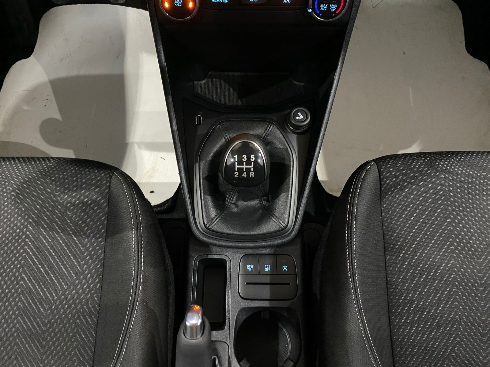 2022 Benzin Manuel Ford Fiesta Mavi Gürel Tasarım Aksesuar Otomotiv San. Tic. Ltd. Şti.