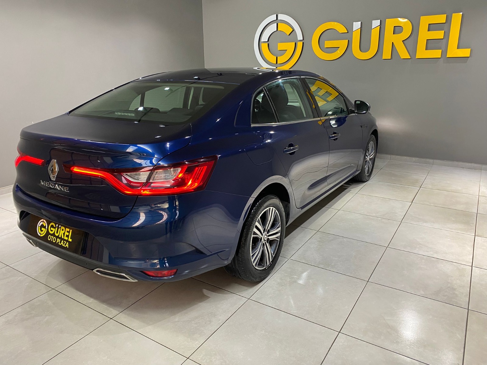 2023 Benzin Otomatik Renault Megane Mavi Gürel Tasarım Aksesuar Otomotiv San. Tic. Ltd. Şti.