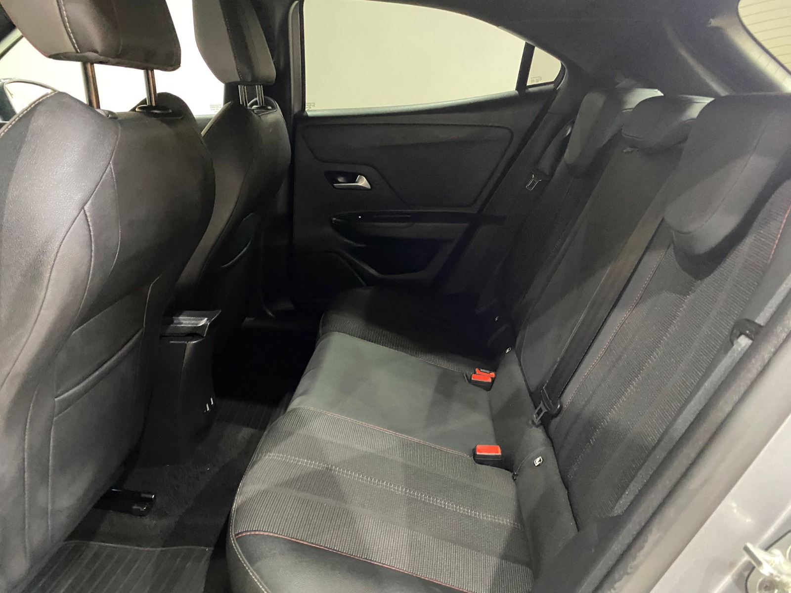 2024 Benzin Otomatik Opel Mokka Gri Gürel Tasarım Aksesuar Otomotiv San. Tic. Ltd. Şti.