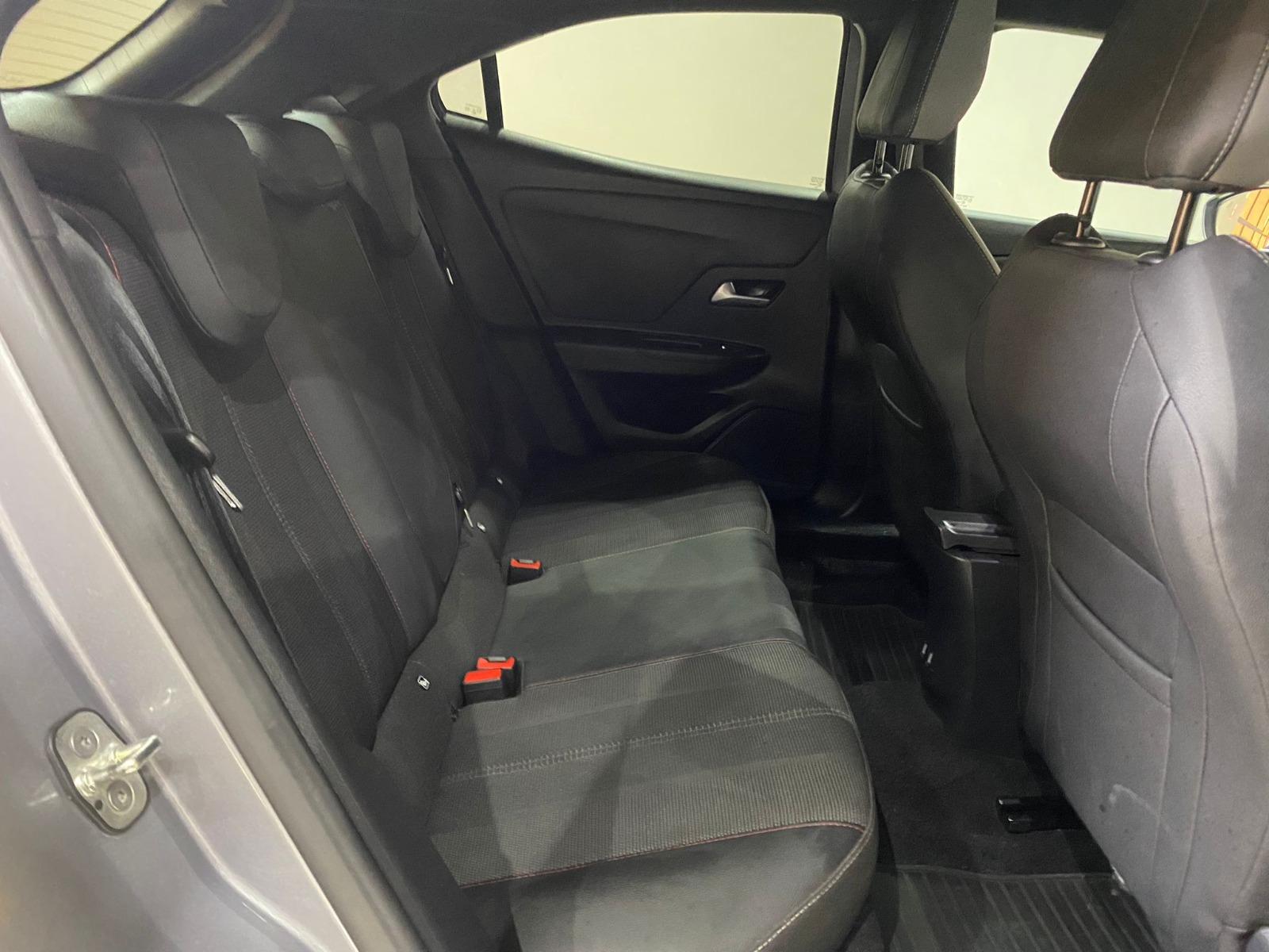 2024 Benzin Otomatik Opel Mokka Gri Gürel Tasarım Aksesuar Otomotiv San. Tic. Ltd. Şti.