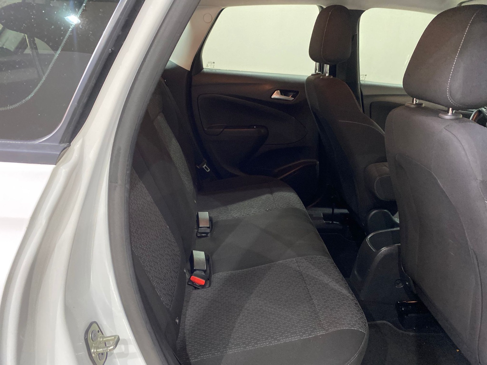 2023 Benzin Otomatik Opel Crossland Beyaz Gürel Tasarım Aksesuar Otomotiv San. Tic. Ltd. Şti.