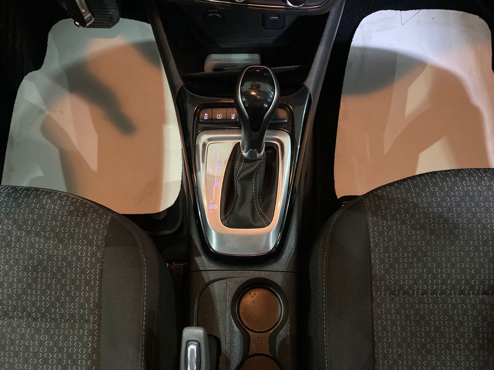 2023 Benzin Otomatik Opel Crossland Beyaz Gürel Tasarım Aksesuar Otomotiv San. Tic. Ltd. Şti.