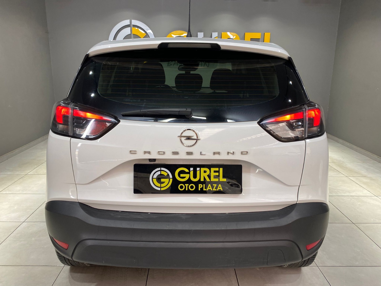 2023 Benzin Otomatik Opel Crossland Beyaz Gürel Tasarım Aksesuar Otomotiv San. Tic. Ltd. Şti.