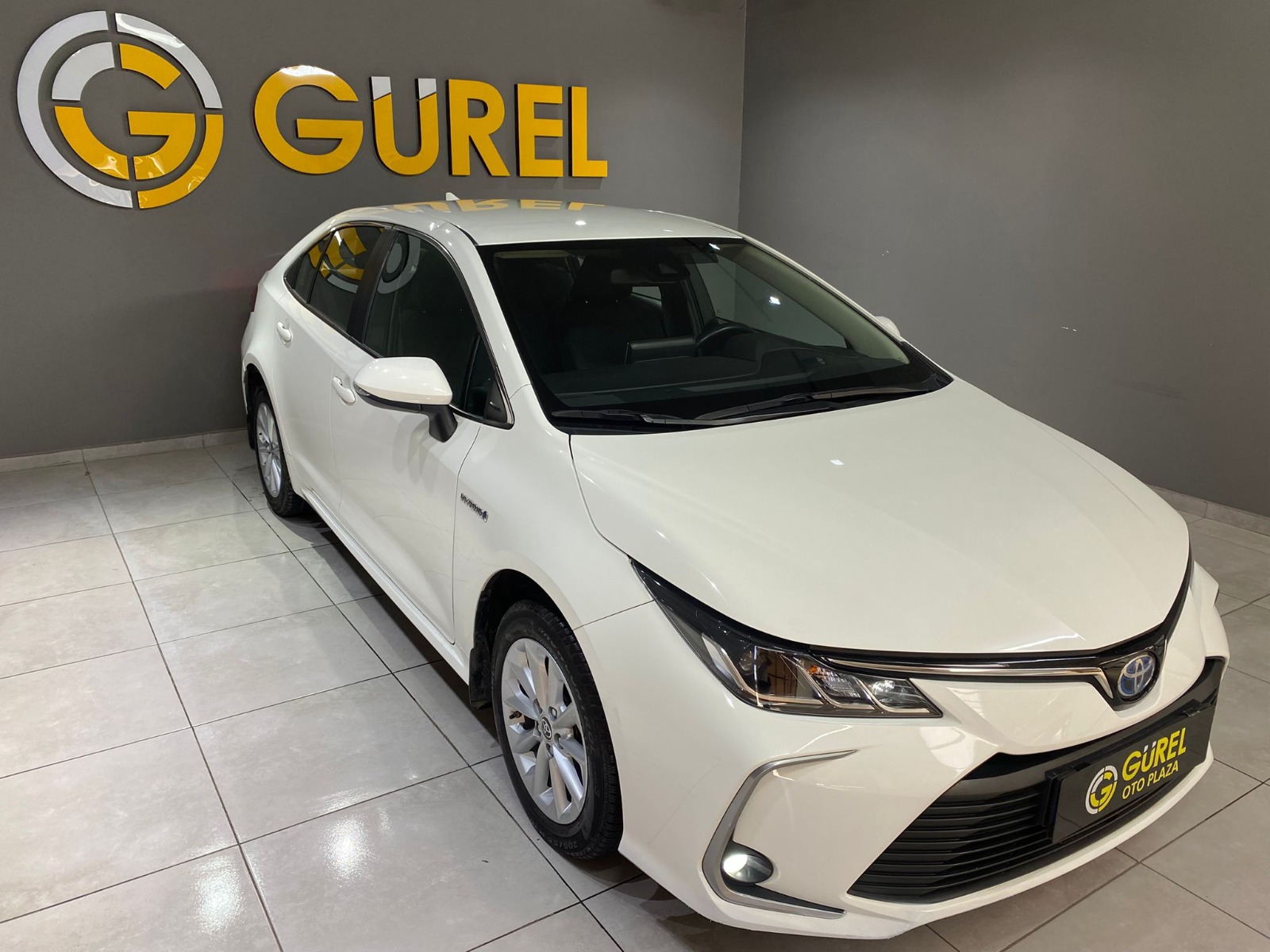 2021 Hybrid Otomatik Toyota Corolla Beyaz Gürel Tasarım Aksesuar Otomotiv San. Tic. Ltd. Şti.