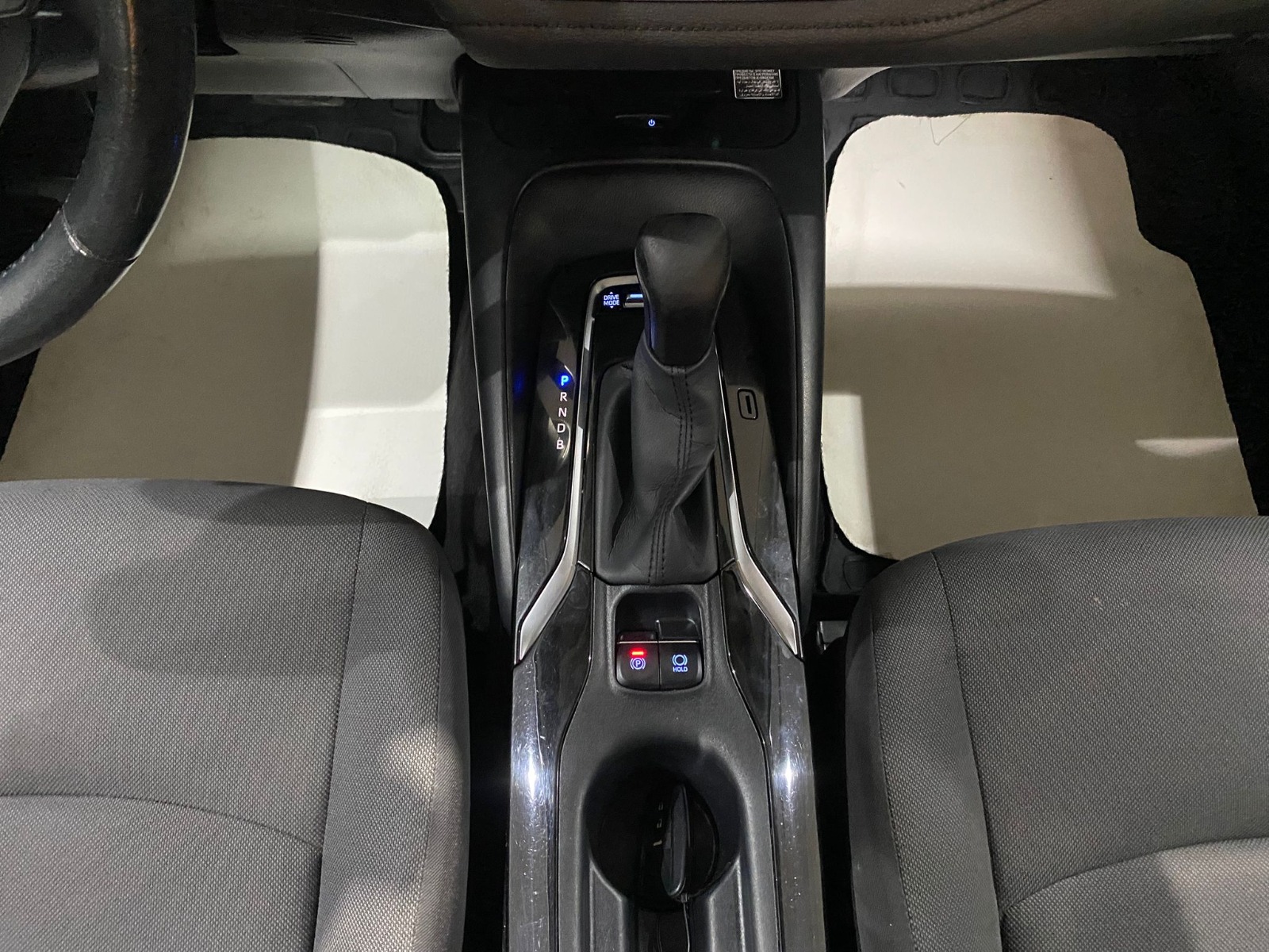 2021 Hybrid Otomatik Toyota Corolla Beyaz Gürel Tasarım Aksesuar Otomotiv San. Tic. Ltd. Şti.
