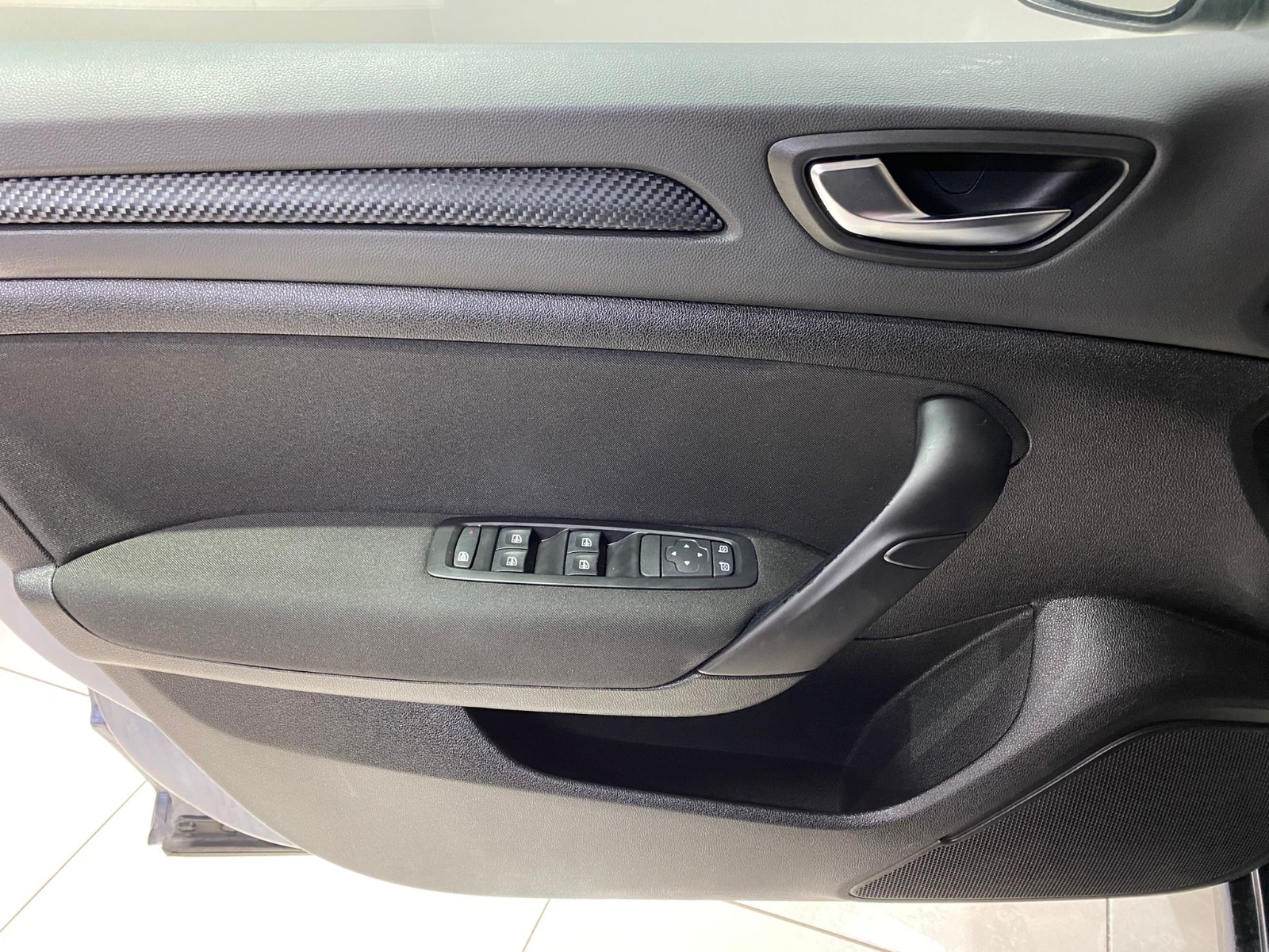 2024 Benzin Otomatik Renault Megane Gri Gürel Tasarım Aksesuar Otomotiv San. Tic. Ltd. Şti.