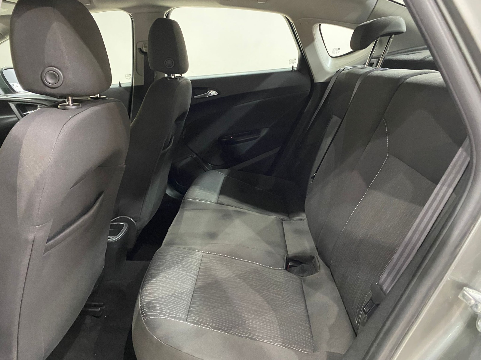 2018 Benzin Manuel Opel Astra Gri Gürel Tasarım Aksesuar Otomotiv San. Tic. Ltd. Şti.